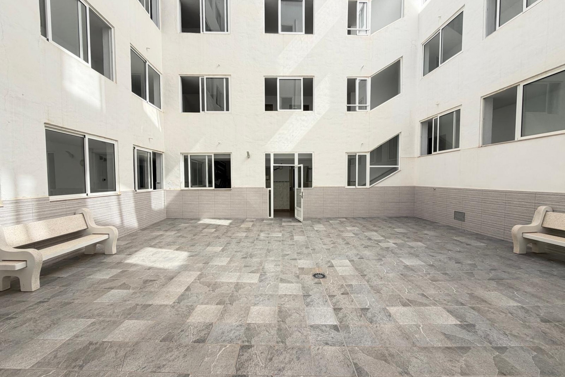 Brukt - Apartment -
Torrevieja - Las Piscinas Naturales