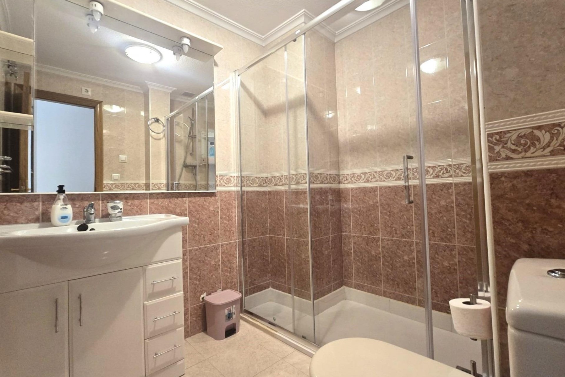 Brukt - Apartment -
Torrevieja - Las Piscinas Naturales