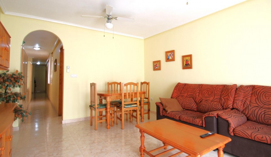 Brukt - Apartment -
Torrevieja - Las Piscinas Naturales