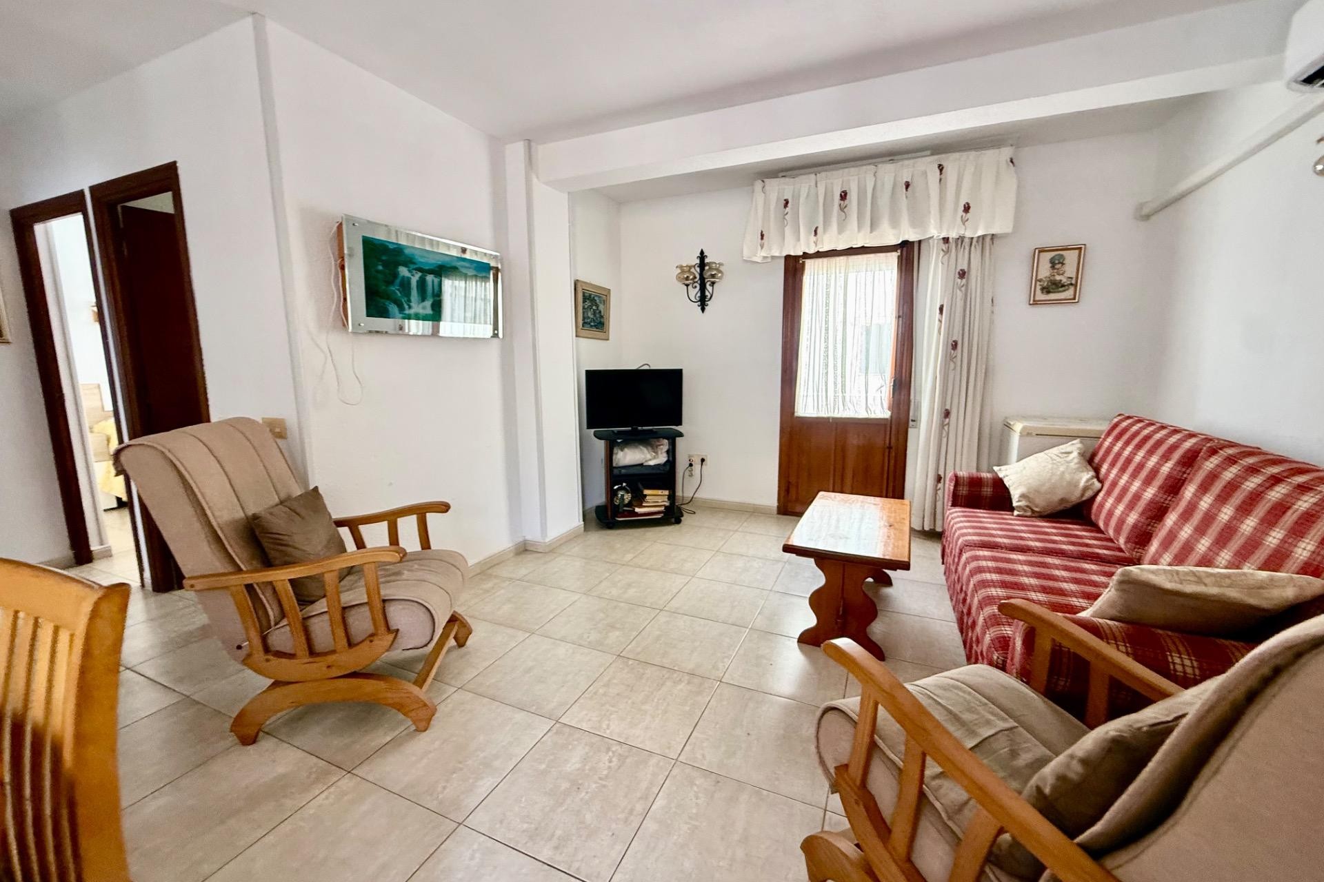 Brukt - Apartment -
Torrevieja - Los Europeos