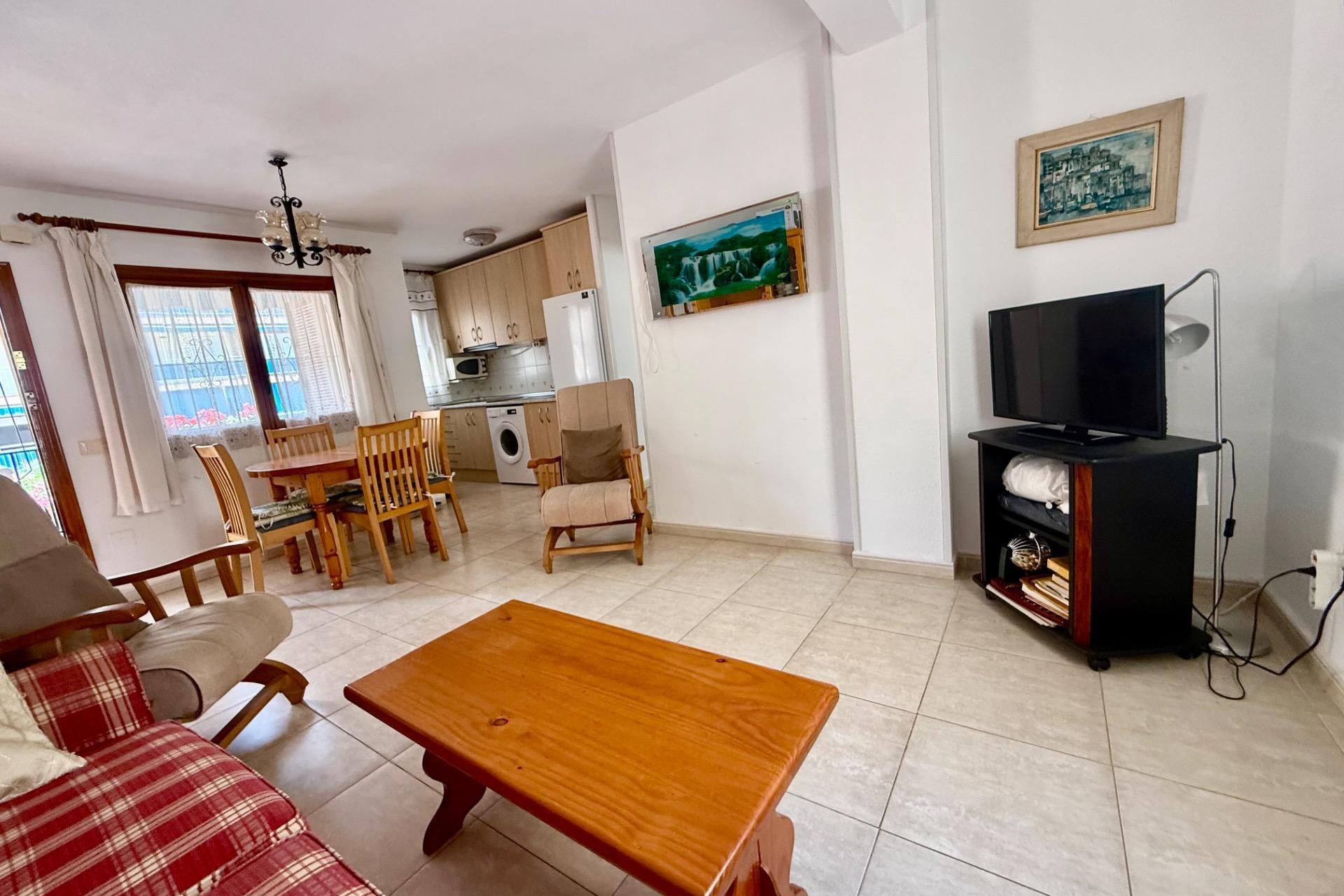 Brukt - Apartment -
Torrevieja - Los Europeos