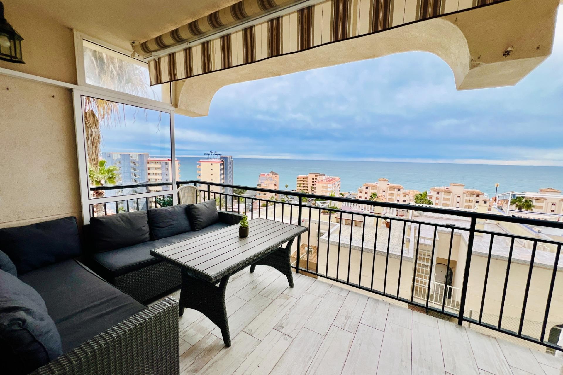 Brukt - Apartment -
Torrevieja - Miramar - Torre Del Moro