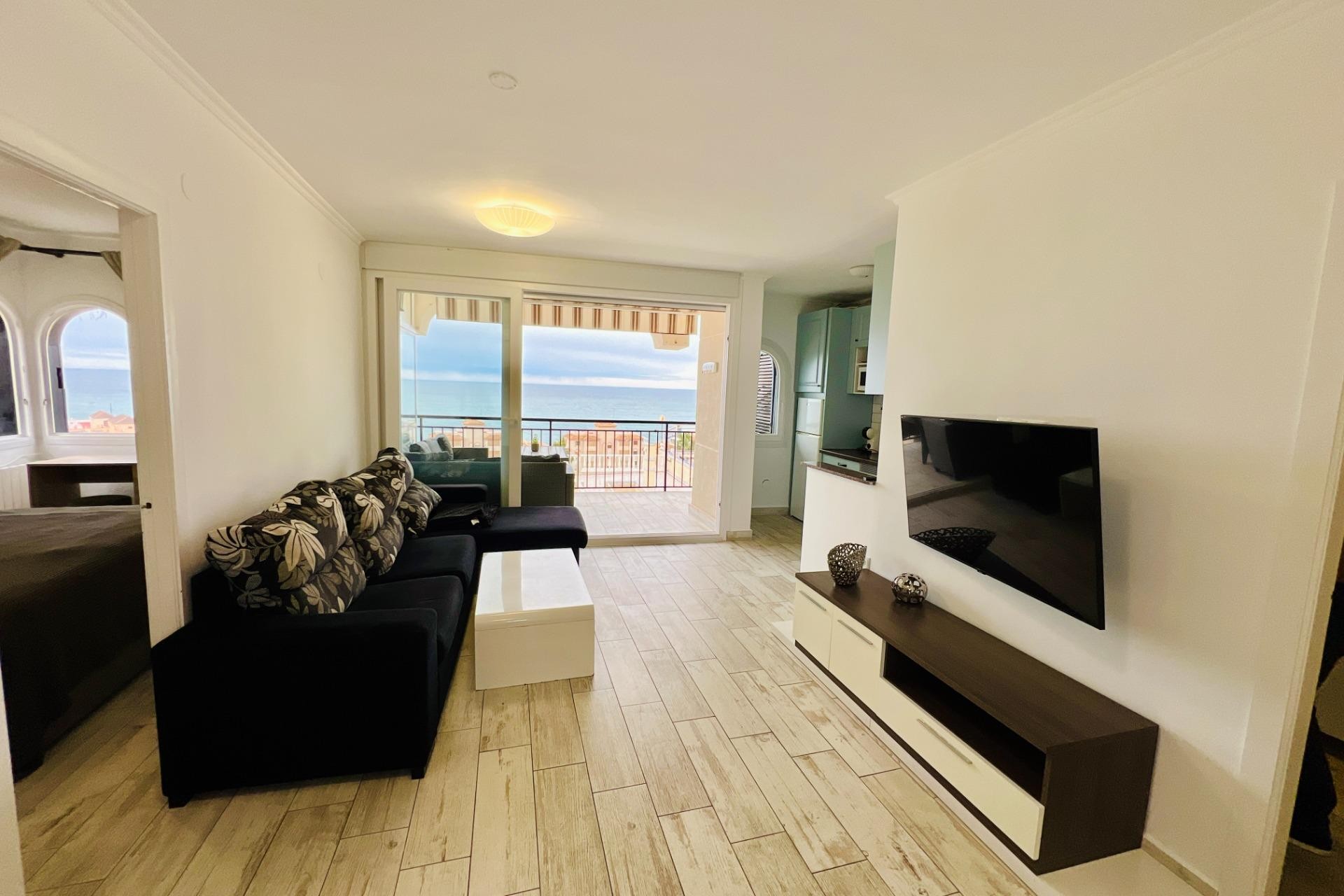 Brukt - Apartment -
Torrevieja - Miramar - Torre Del Moro