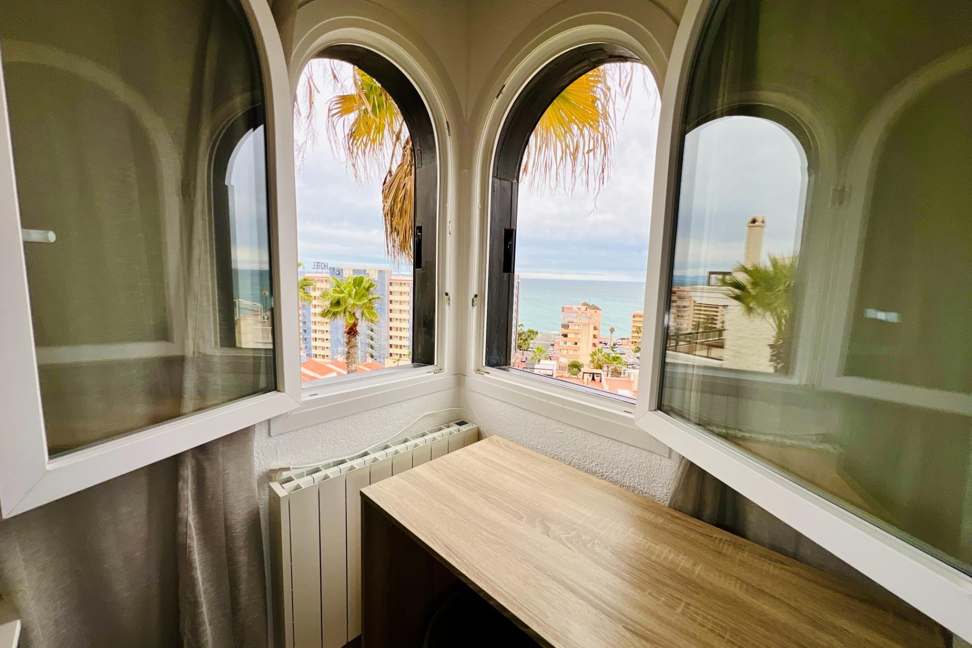 Brukt - Apartment -
Torrevieja - Miramar - Torre Del Moro