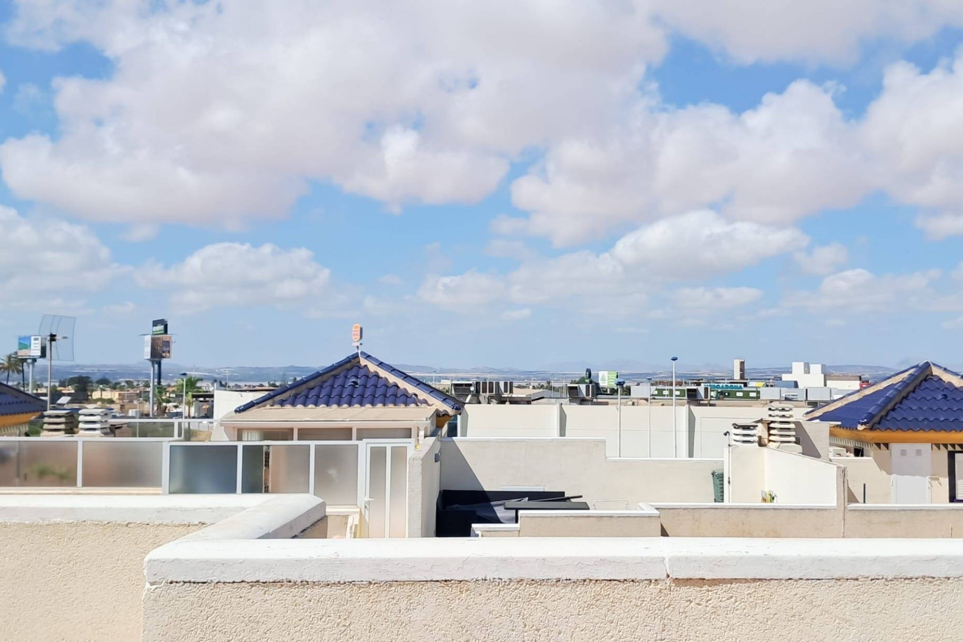 Brukt - Apartment -
Torrevieja - Parque Acuático - Sector 25