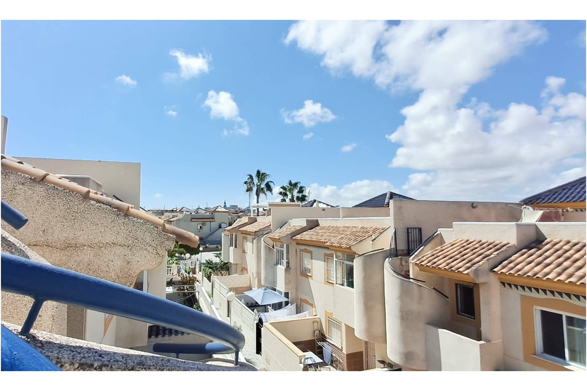 Brukt - Apartment -
Torrevieja - Parque Acuático - Sector 25