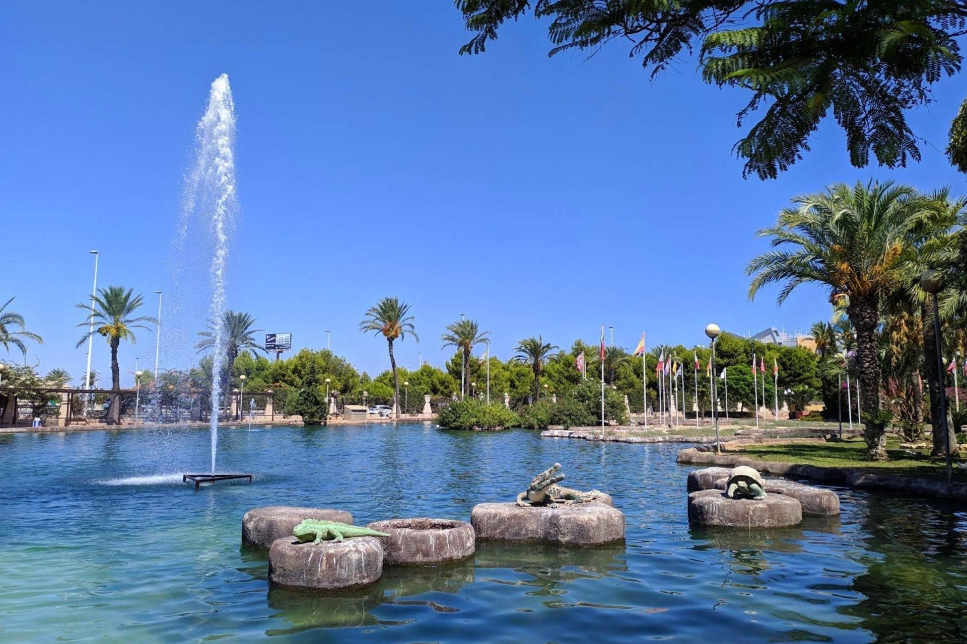 Brukt - Apartment -
Torrevieja - PARQUE DE LAS NACIONES