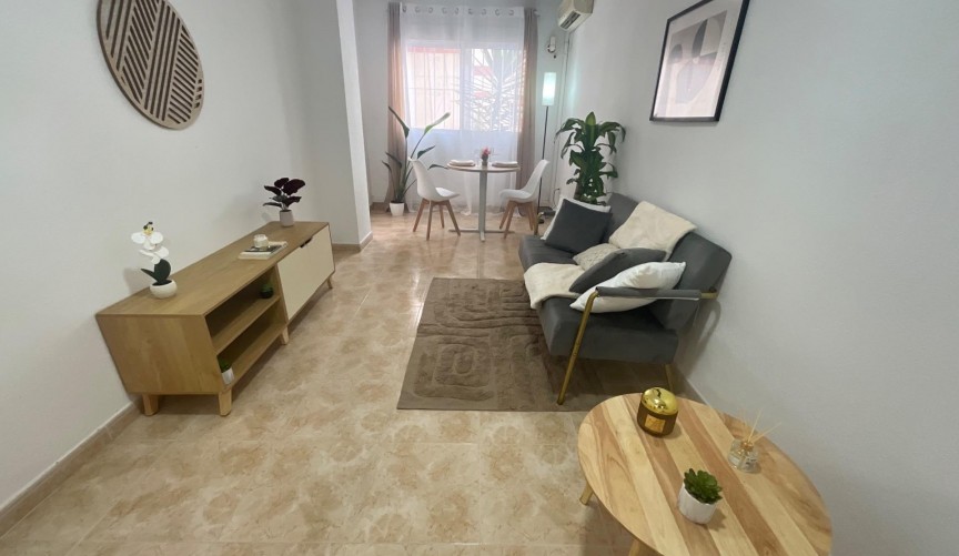 Brukt - Apartment -
Torrevieja - PARQUE DE LAS NACIONES