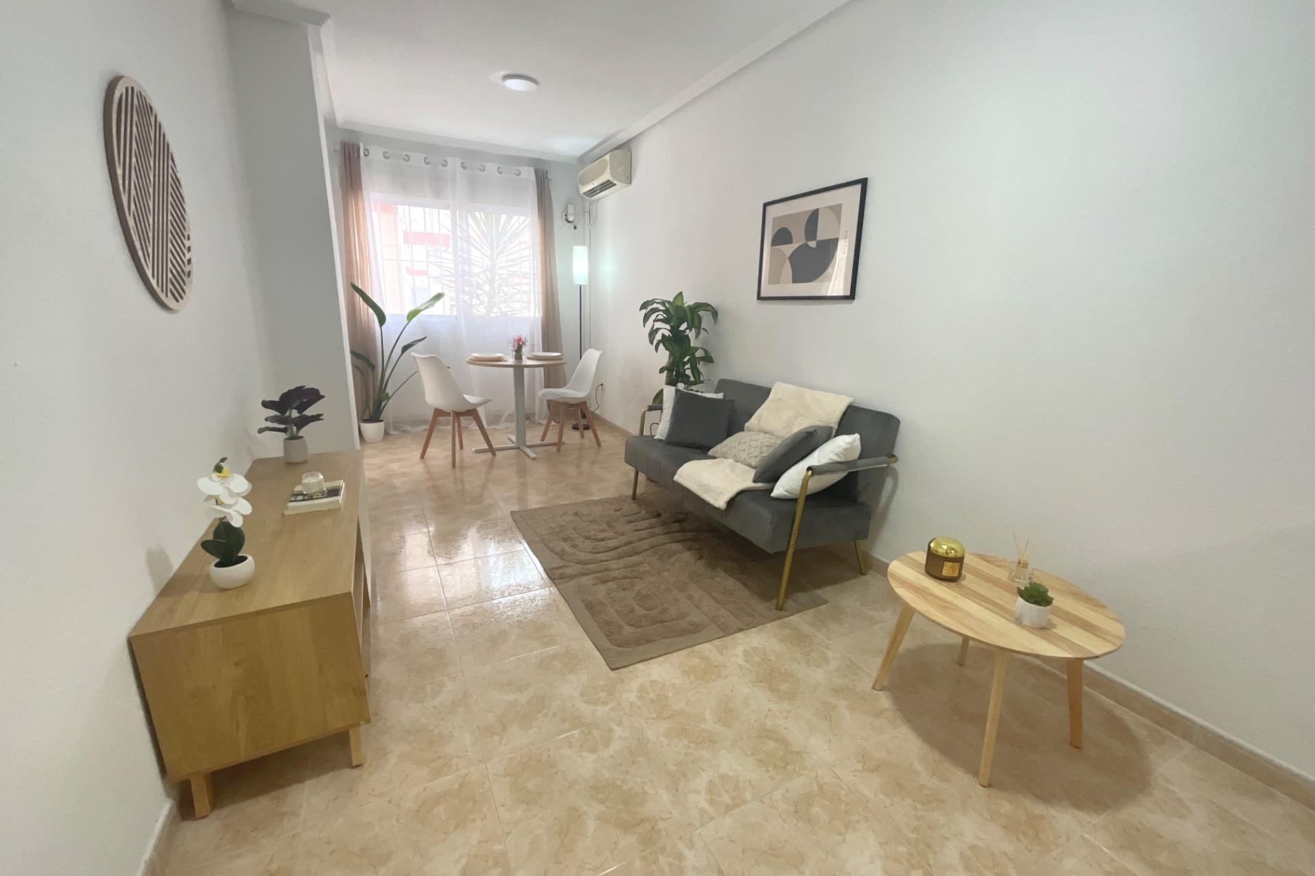 Brukt - Apartment -
Torrevieja - PARQUE DE LAS NACIONES