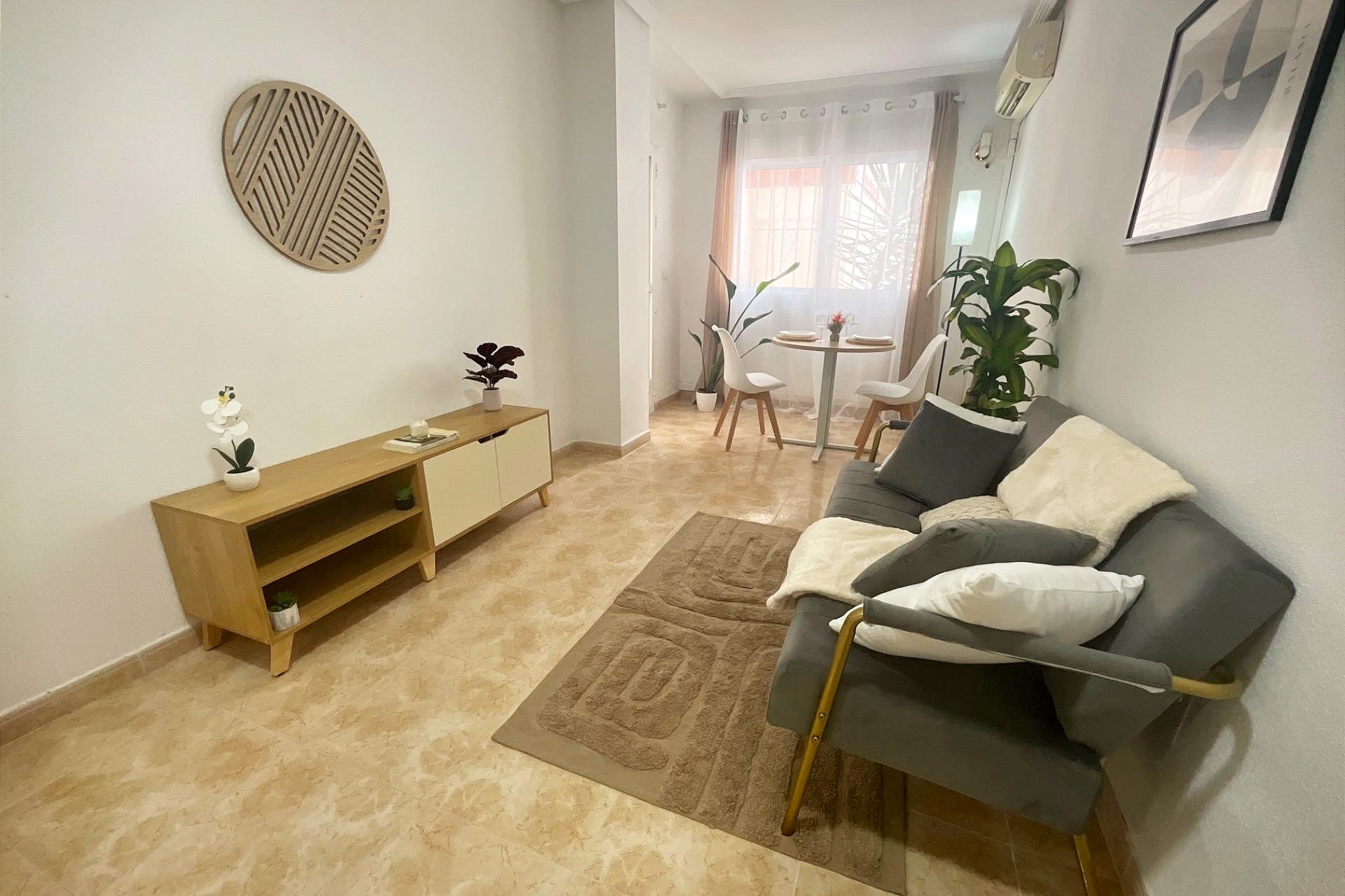 Brukt - Apartment -
Torrevieja - PARQUE DE LAS NACIONES