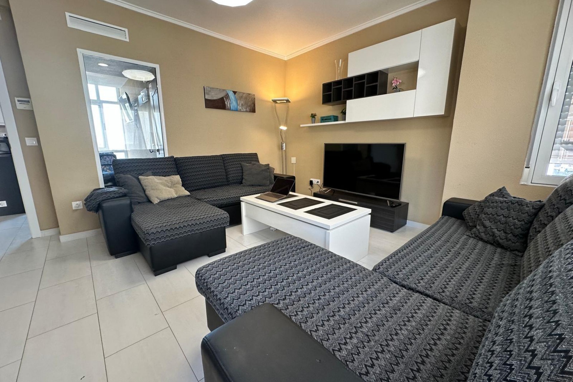 Brukt - Apartment -
Torrevieja - Paseo Maritimo