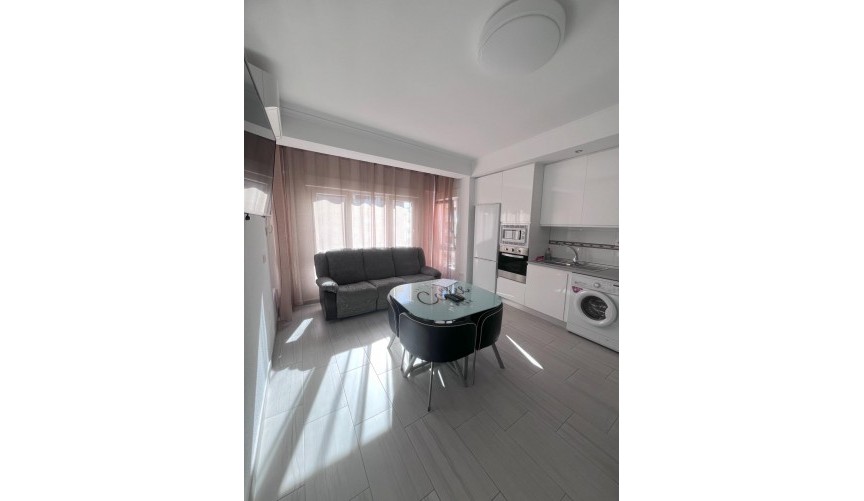 Brukt - Apartment -
Torrevieja - Paseo Maritimo