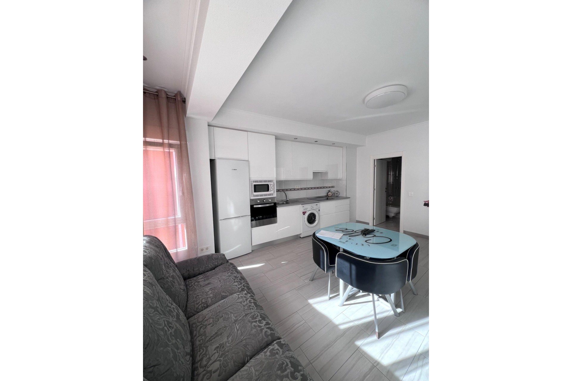 Brukt - Apartment -
Torrevieja - Paseo Maritimo