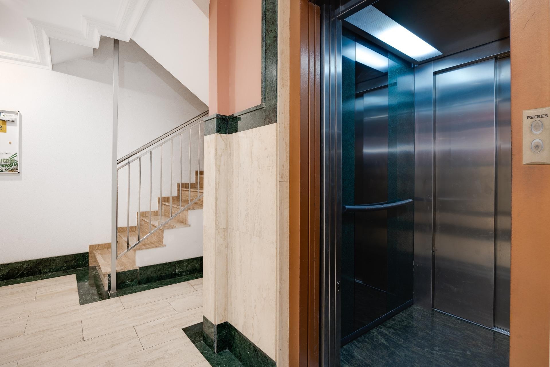 Brukt - Apartment -
Torrevieja - Paseo Maritimo