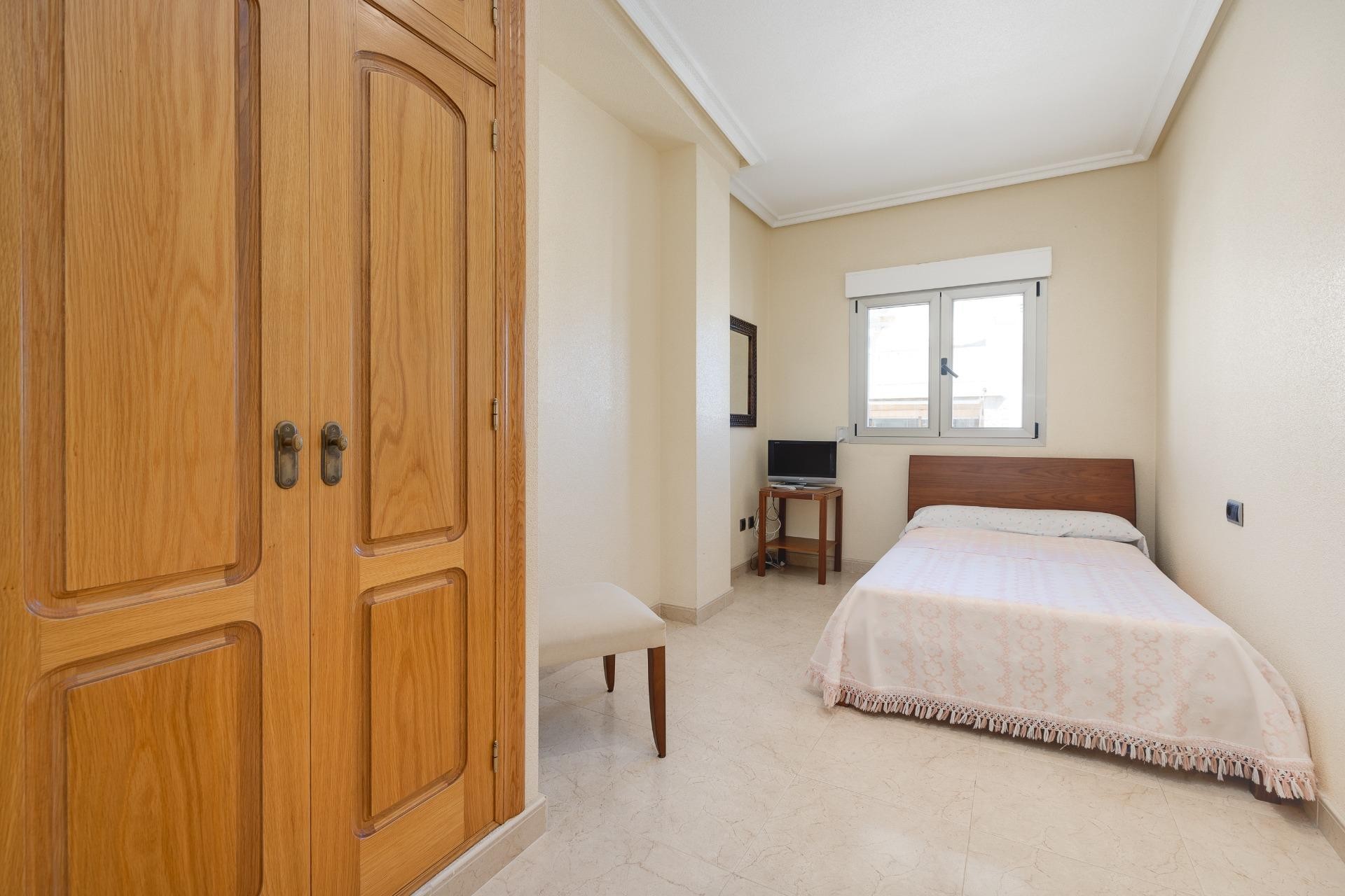 Brukt - Apartment -
Torrevieja - Paseo Maritimo
