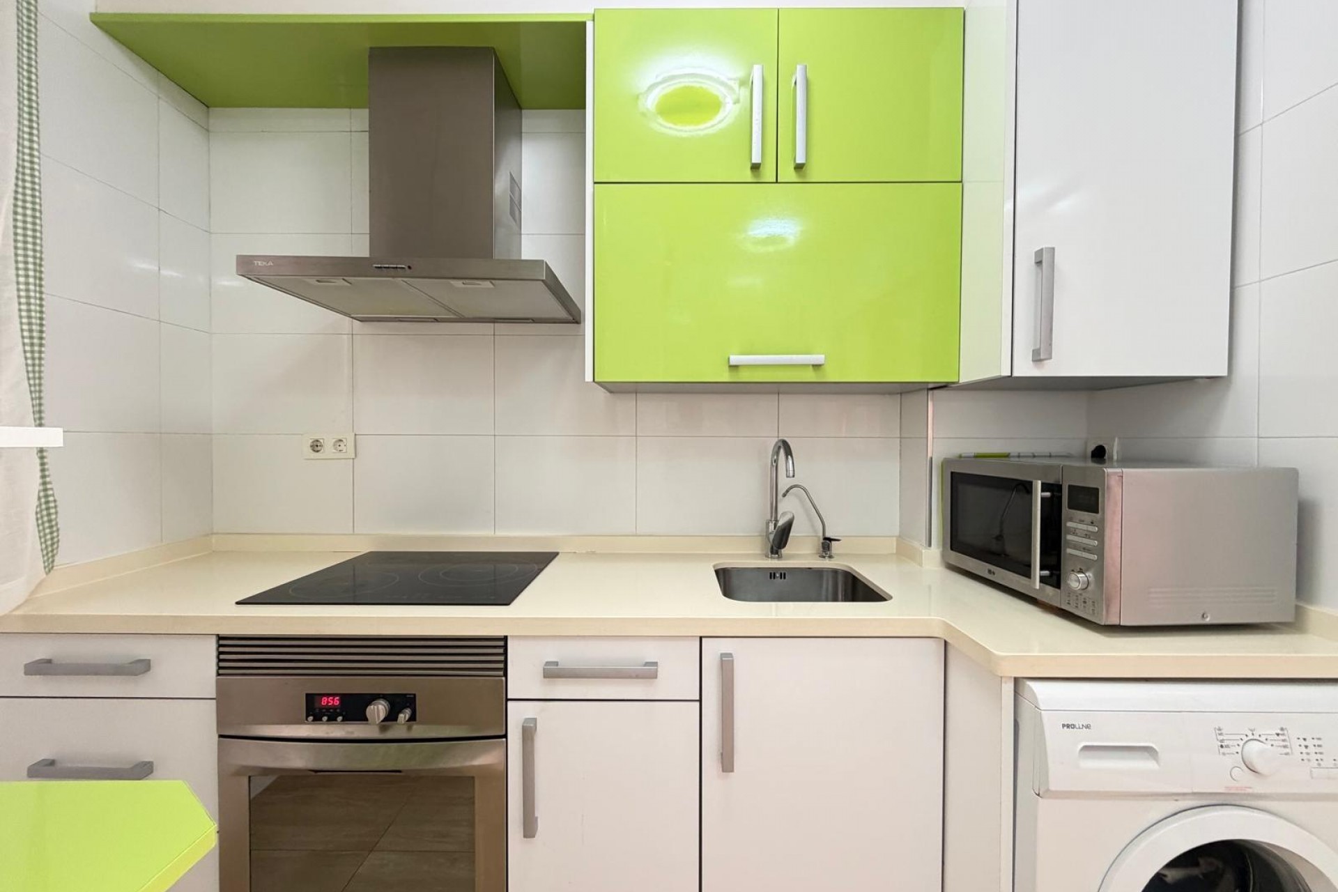 Brukt - Apartment -
Torrevieja - Paseo Maritimo