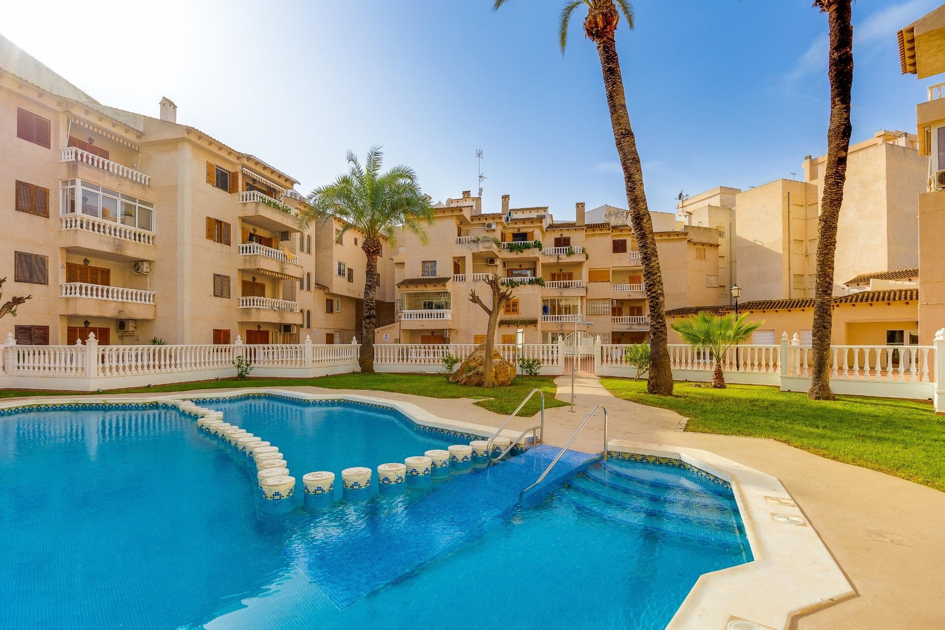 Brukt - Apartment -
Torrevieja - Playa de los Locos