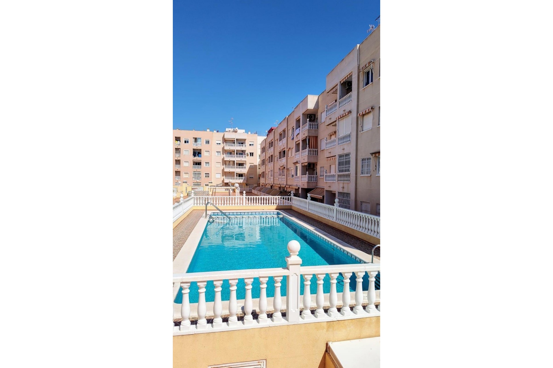 Brukt - Apartment -
Torrevieja - Playa de los Locos