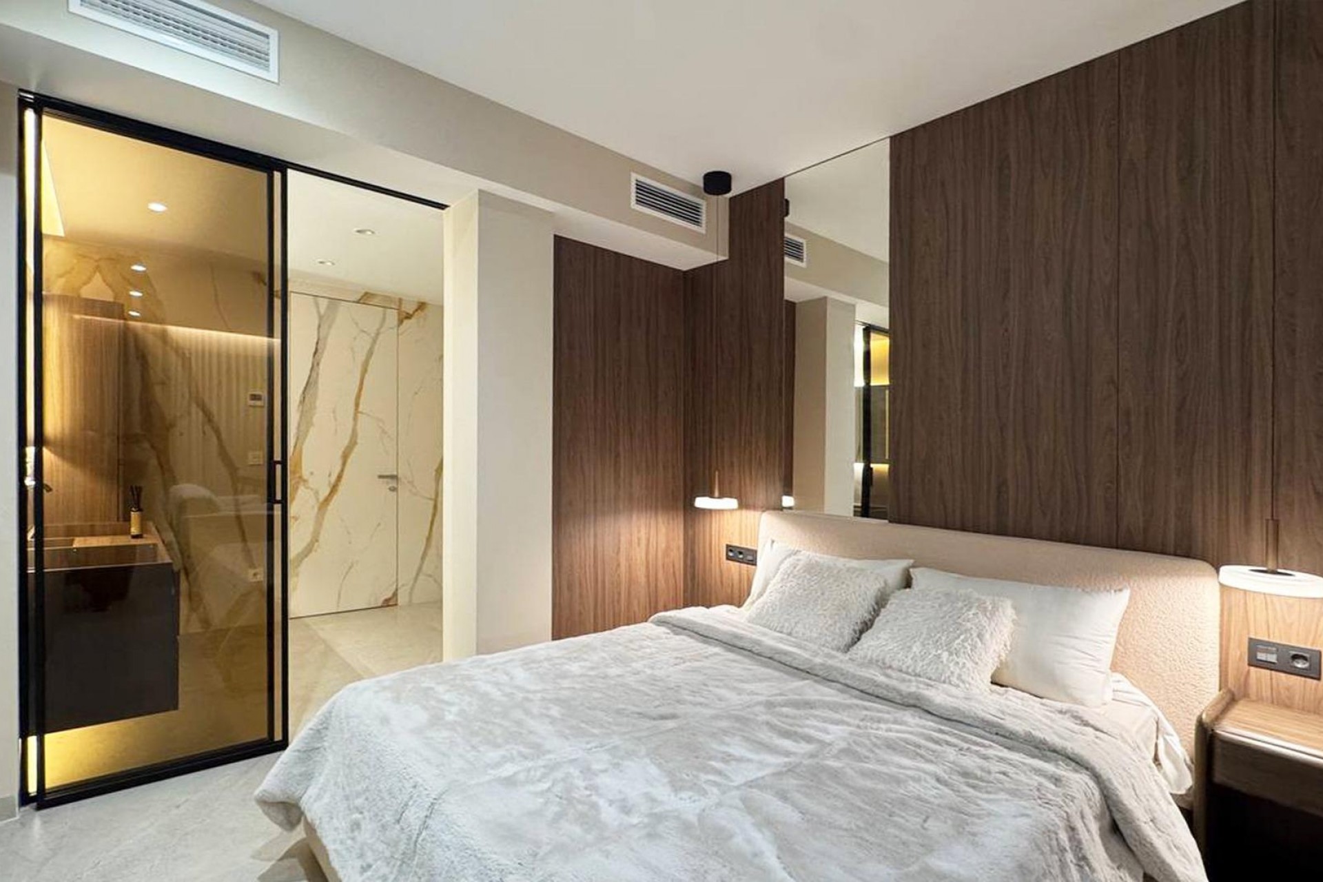 Brukt - Apartment -
Torrevieja - Playa de los Locos