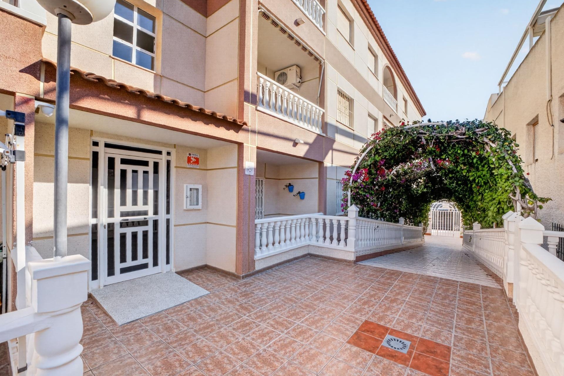 Brukt - Apartment -
Torrevieja - Playa de los Locos