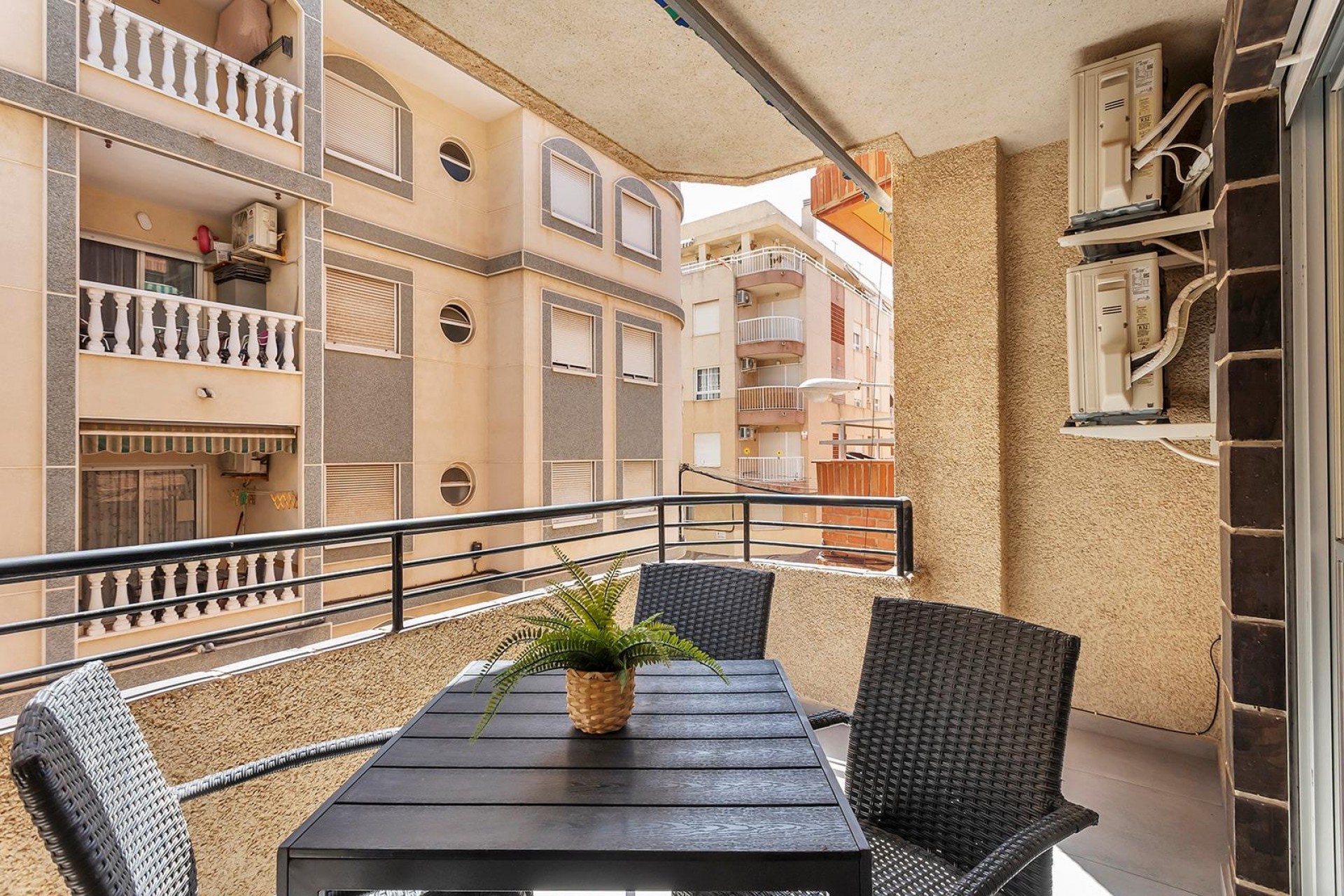 Brukt - Apartment -
Torrevieja - Playa de los Locos