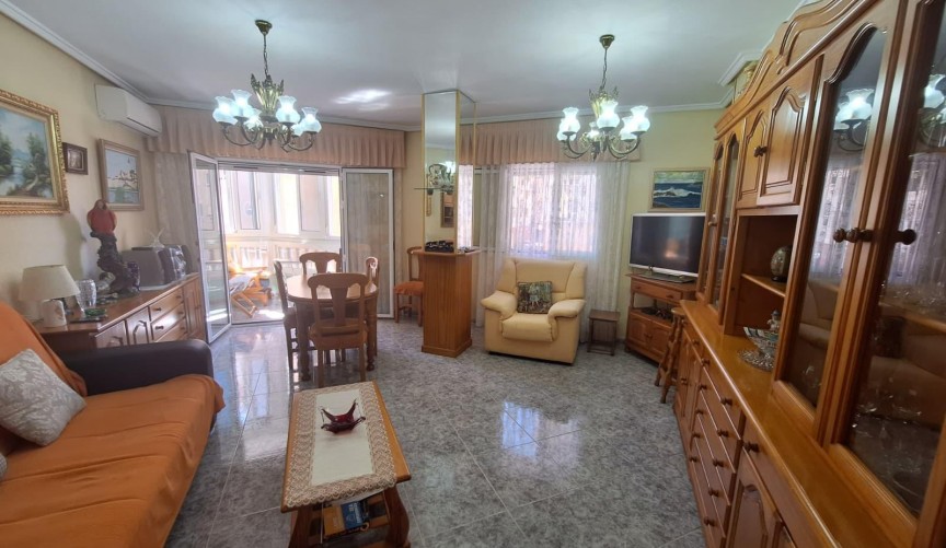 Brukt - Apartment -
Torrevieja - Playa de los Locos