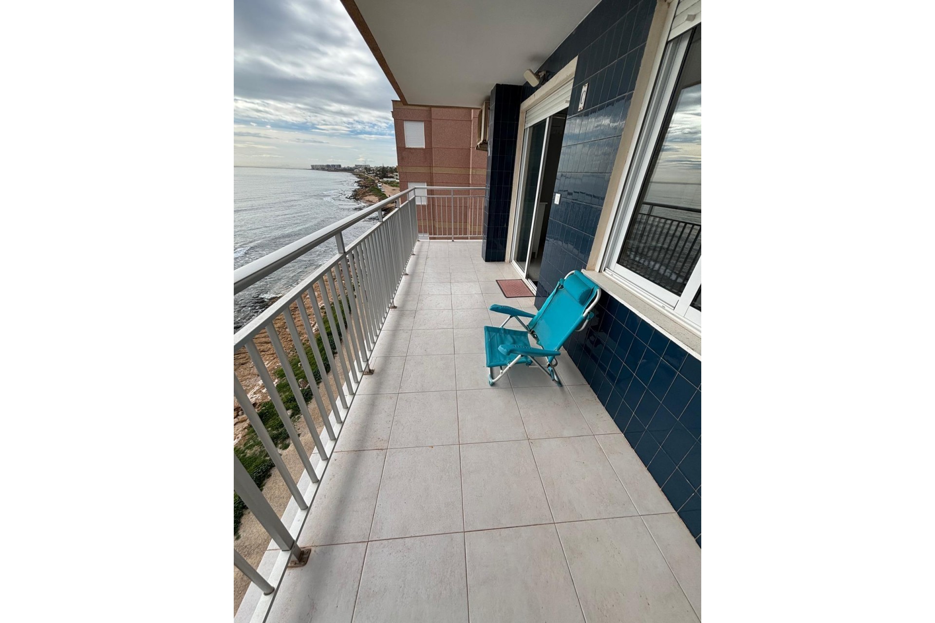 Brukt - Apartment -
Torrevieja - Playa De Los Naufragos