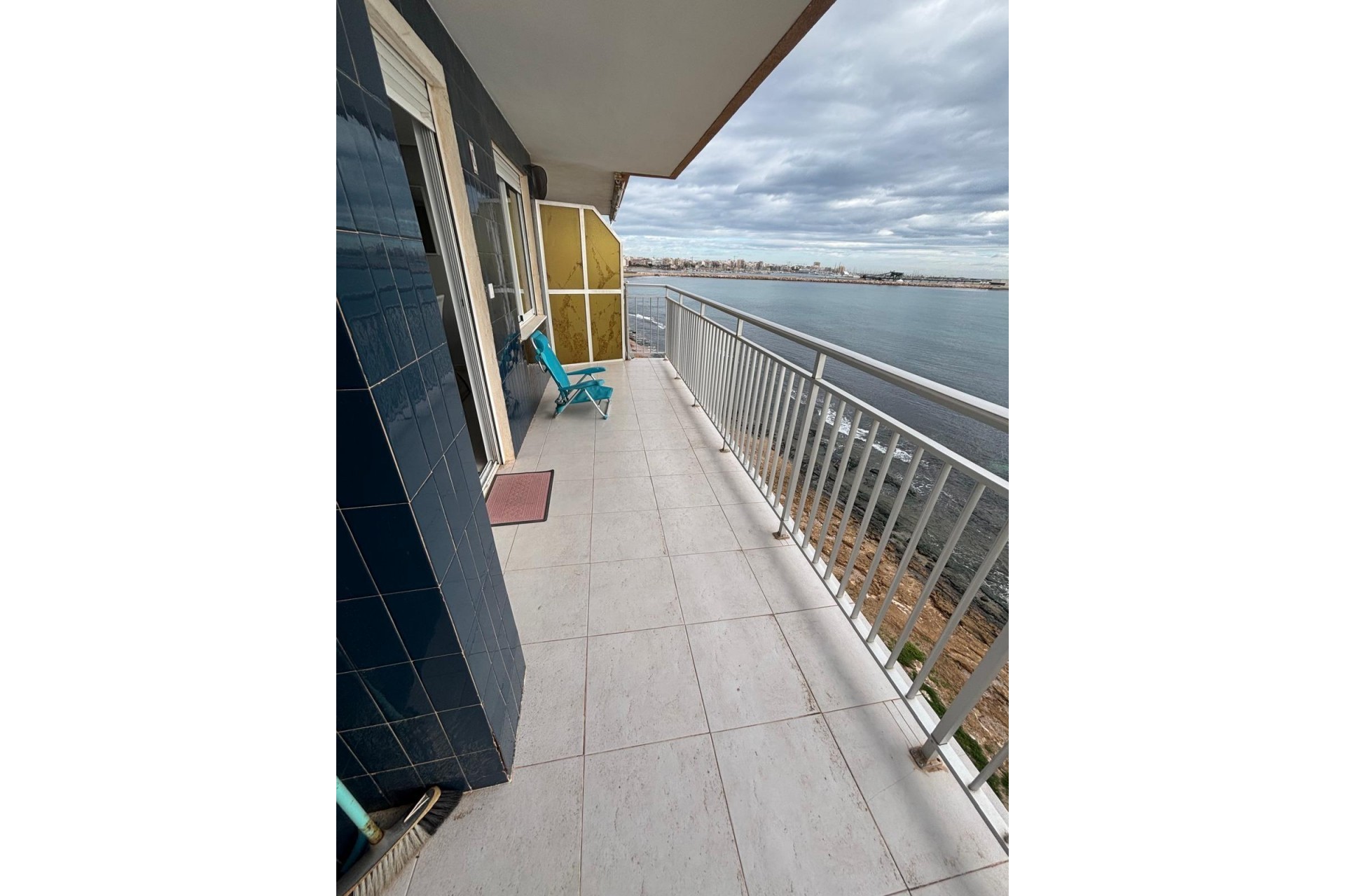 Brukt - Apartment -
Torrevieja - Playa De Los Naufragos