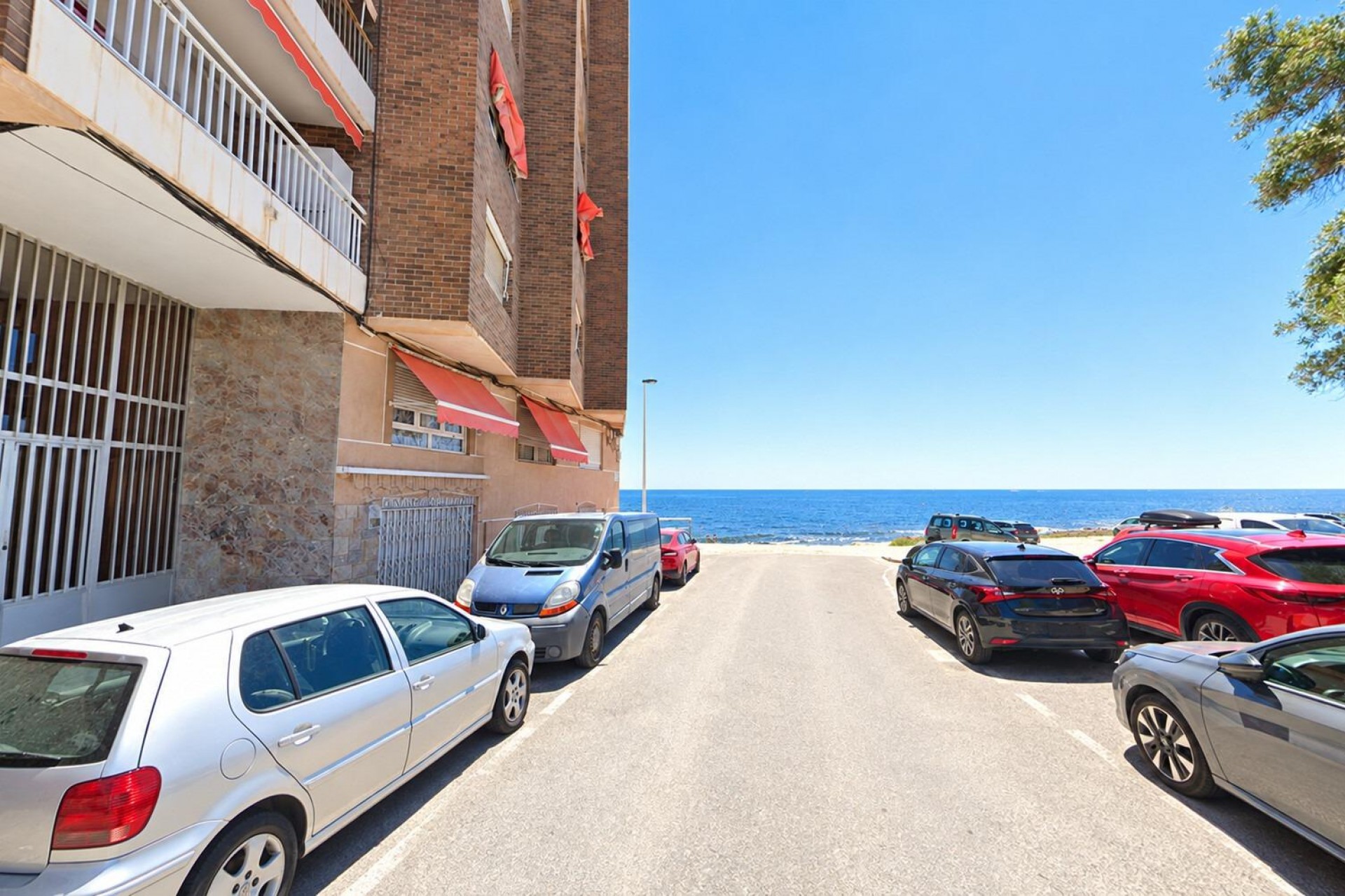 Brukt - Apartment -
Torrevieja - Playa De Los Naufragos