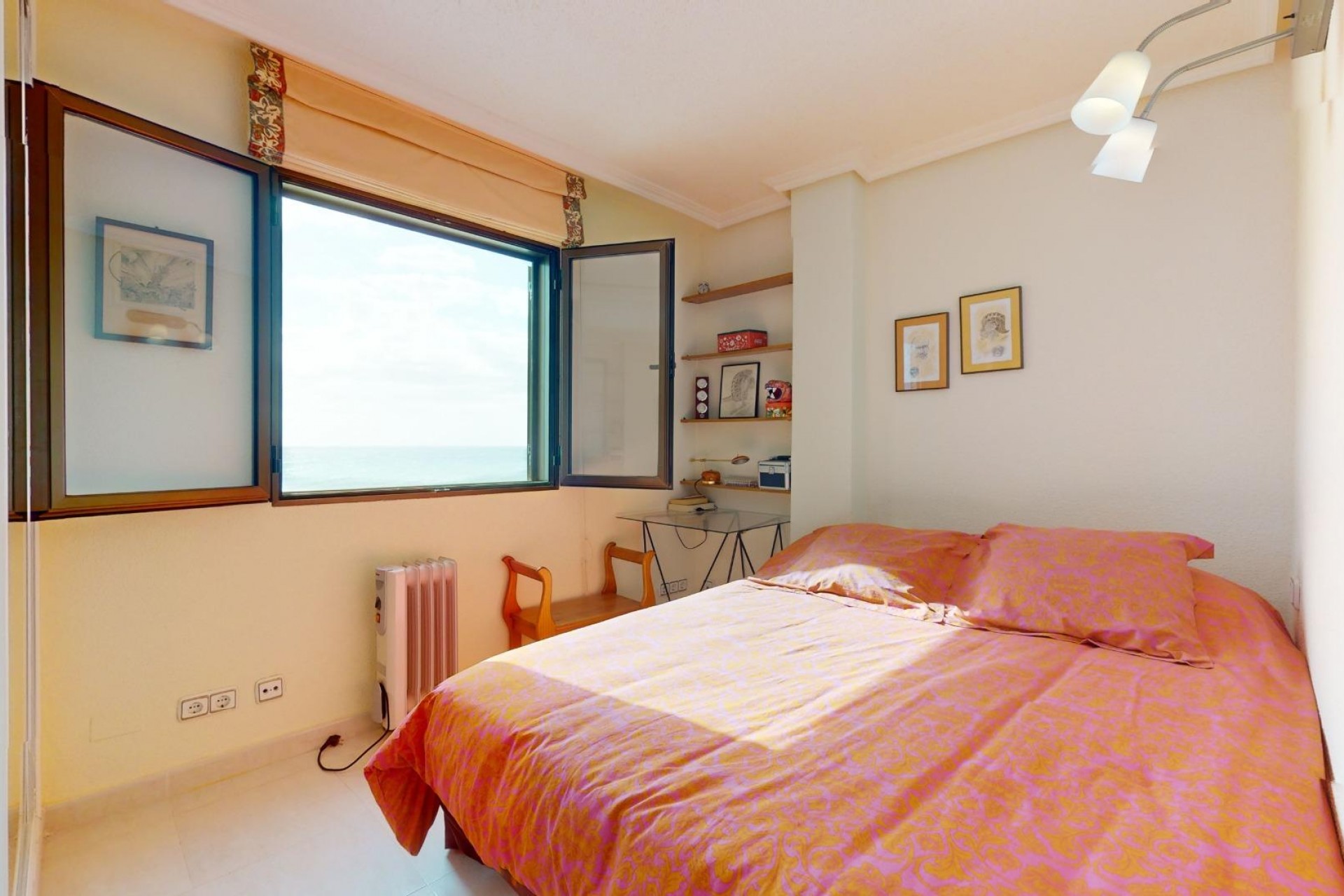 Brukt - Apartment -
Torrevieja - Playa del Cura