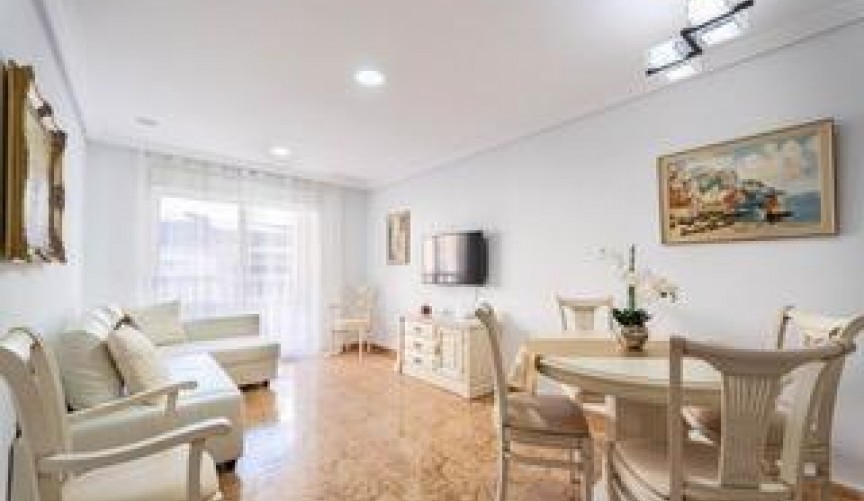Brukt - Apartment -
Torrevieja - Playa del Cura