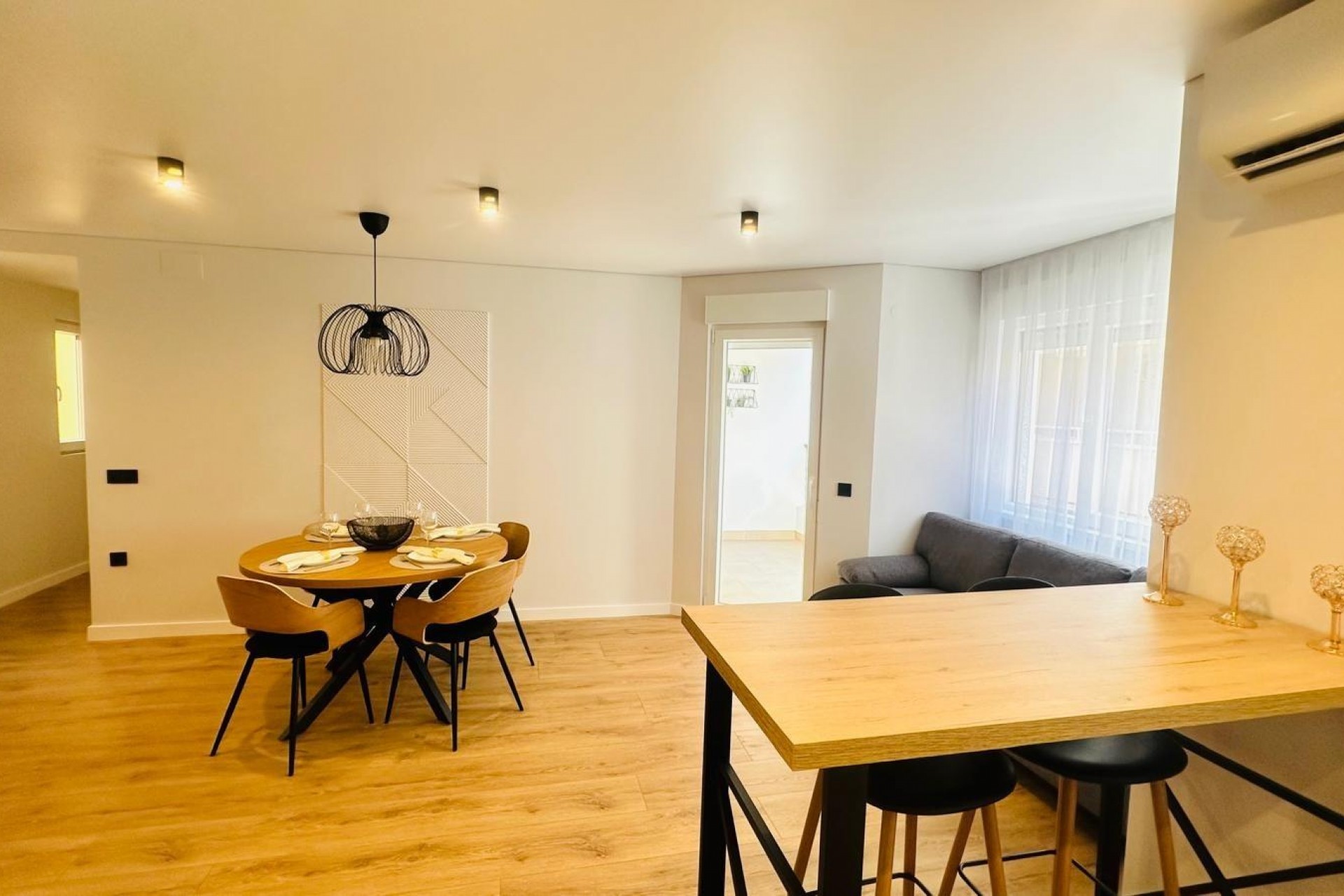 Brukt - Apartment -
Torrevieja - Playa del Cura