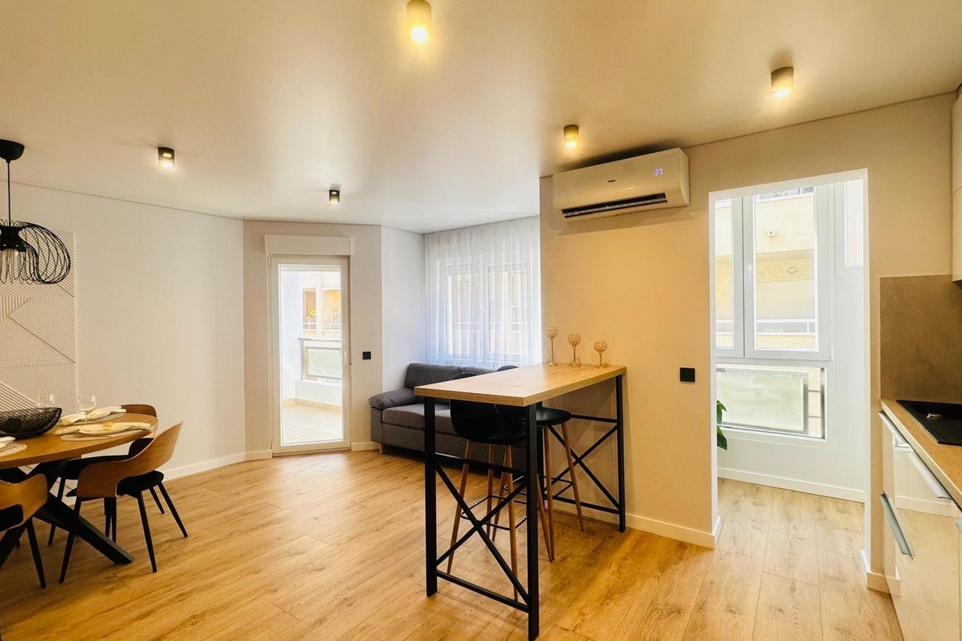 Brukt - Apartment -
Torrevieja - Playa del Cura