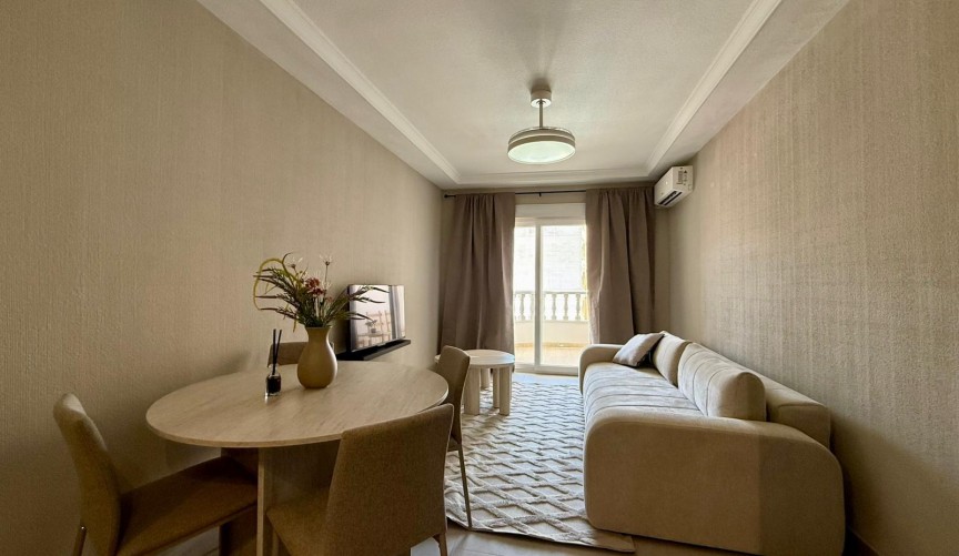 Brukt - Apartment -
Torrevieja - Playa del Cura