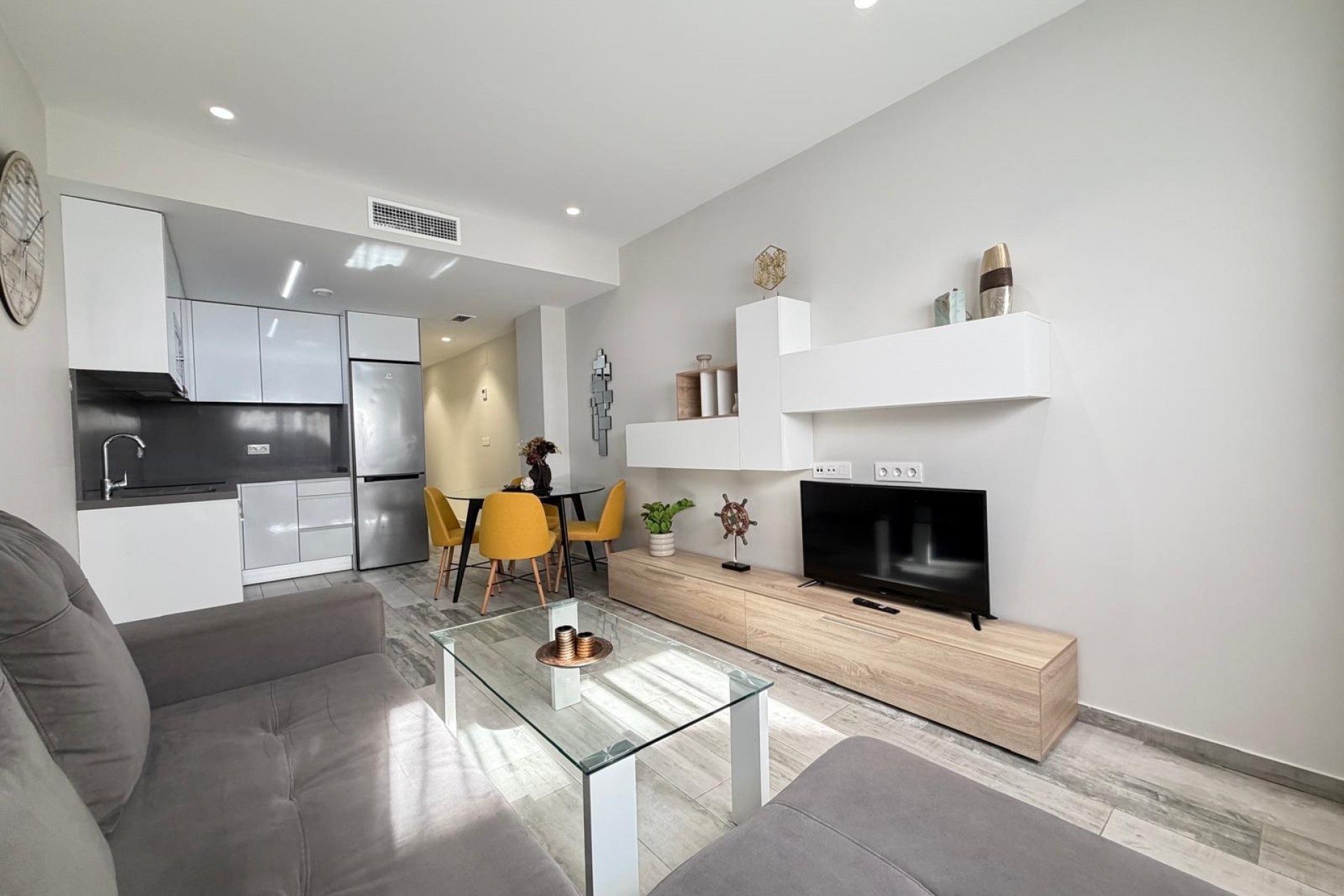 Brukt - Apartment -
Torrevieja - Playa del Cura