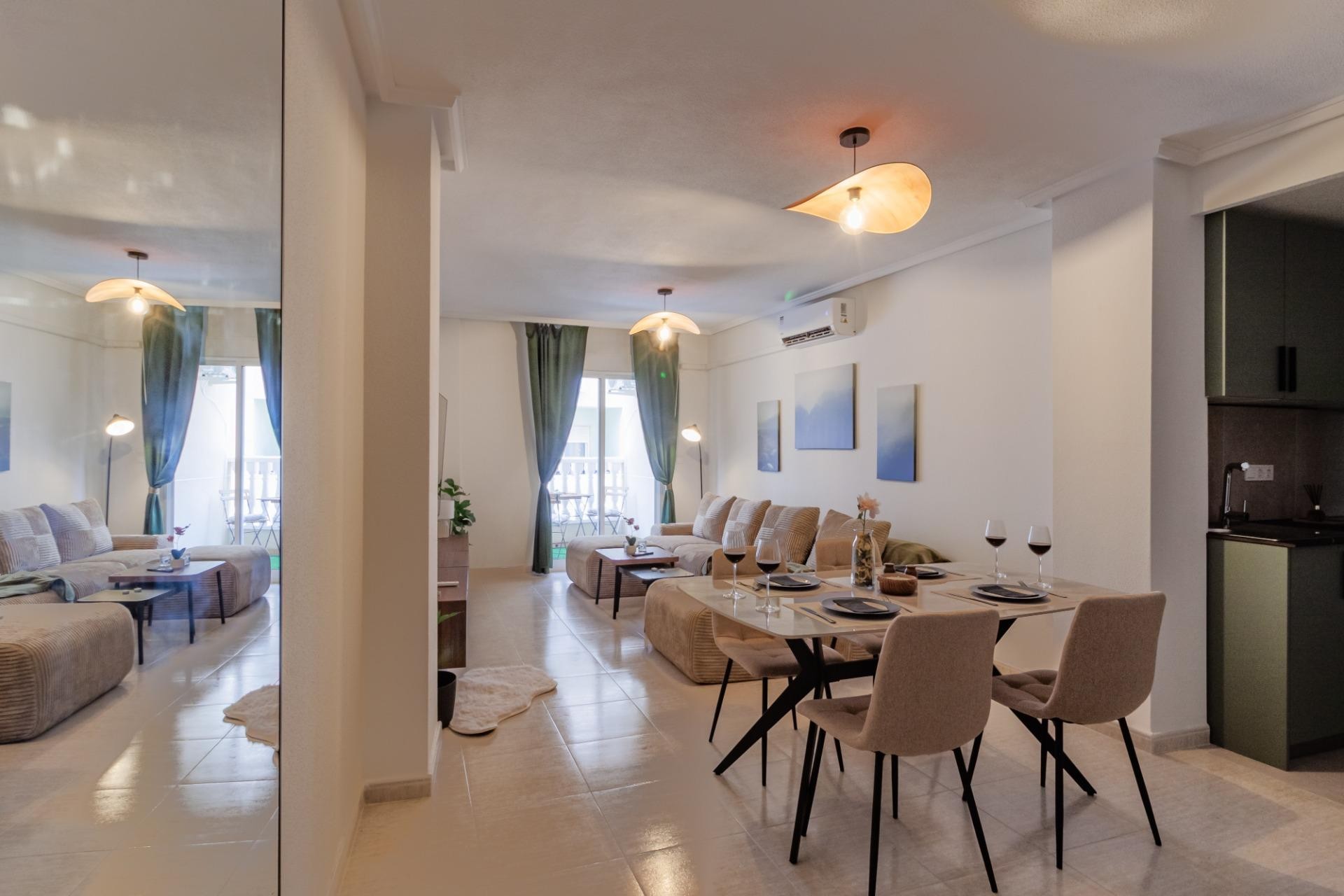 Brukt - Apartment -
Torrevieja - Playa del Cura