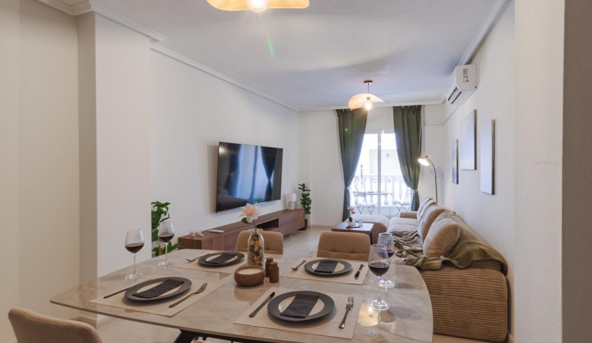 Brukt - Apartment -
Torrevieja - Playa del Cura