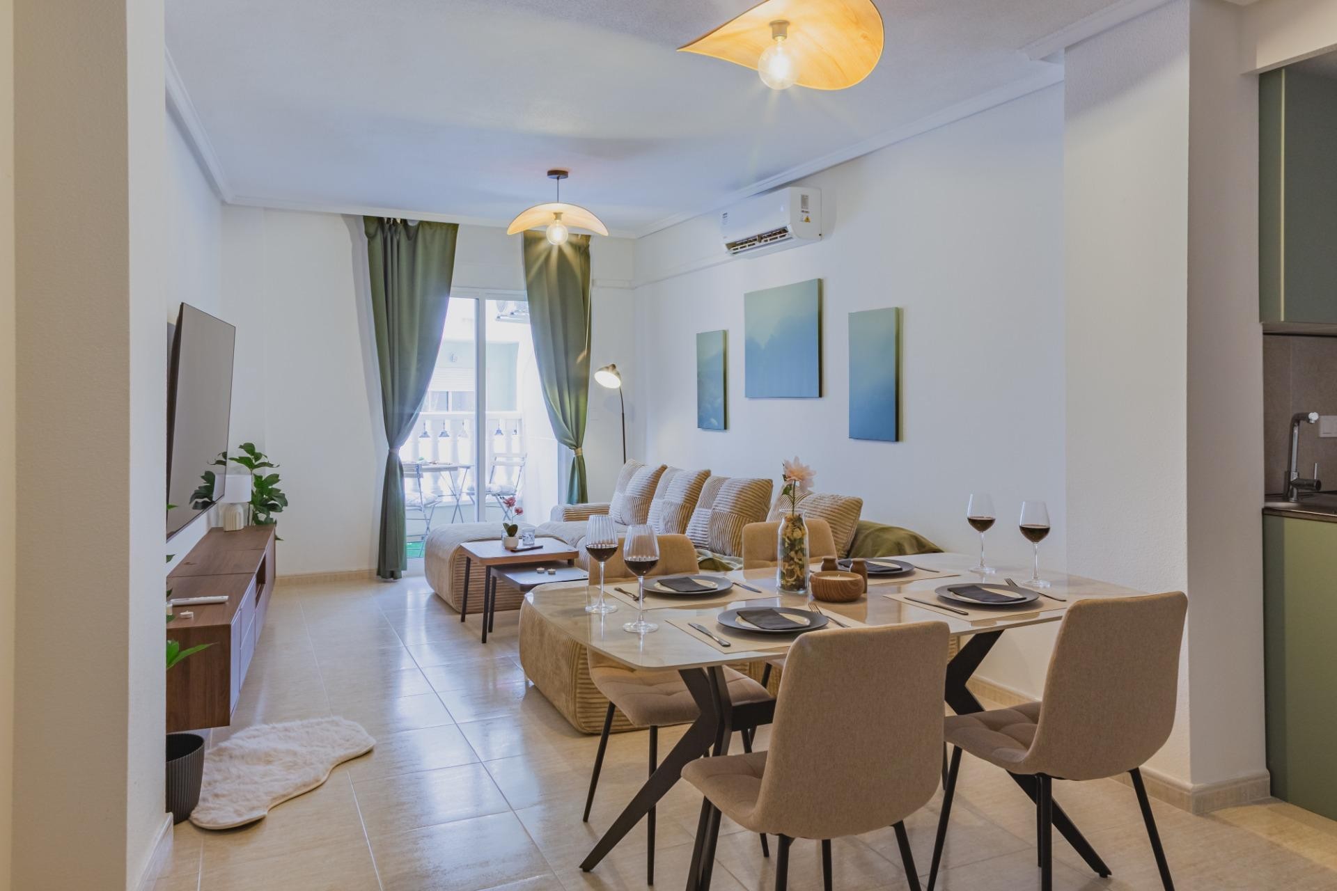 Brukt - Apartment -
Torrevieja - Playa del Cura