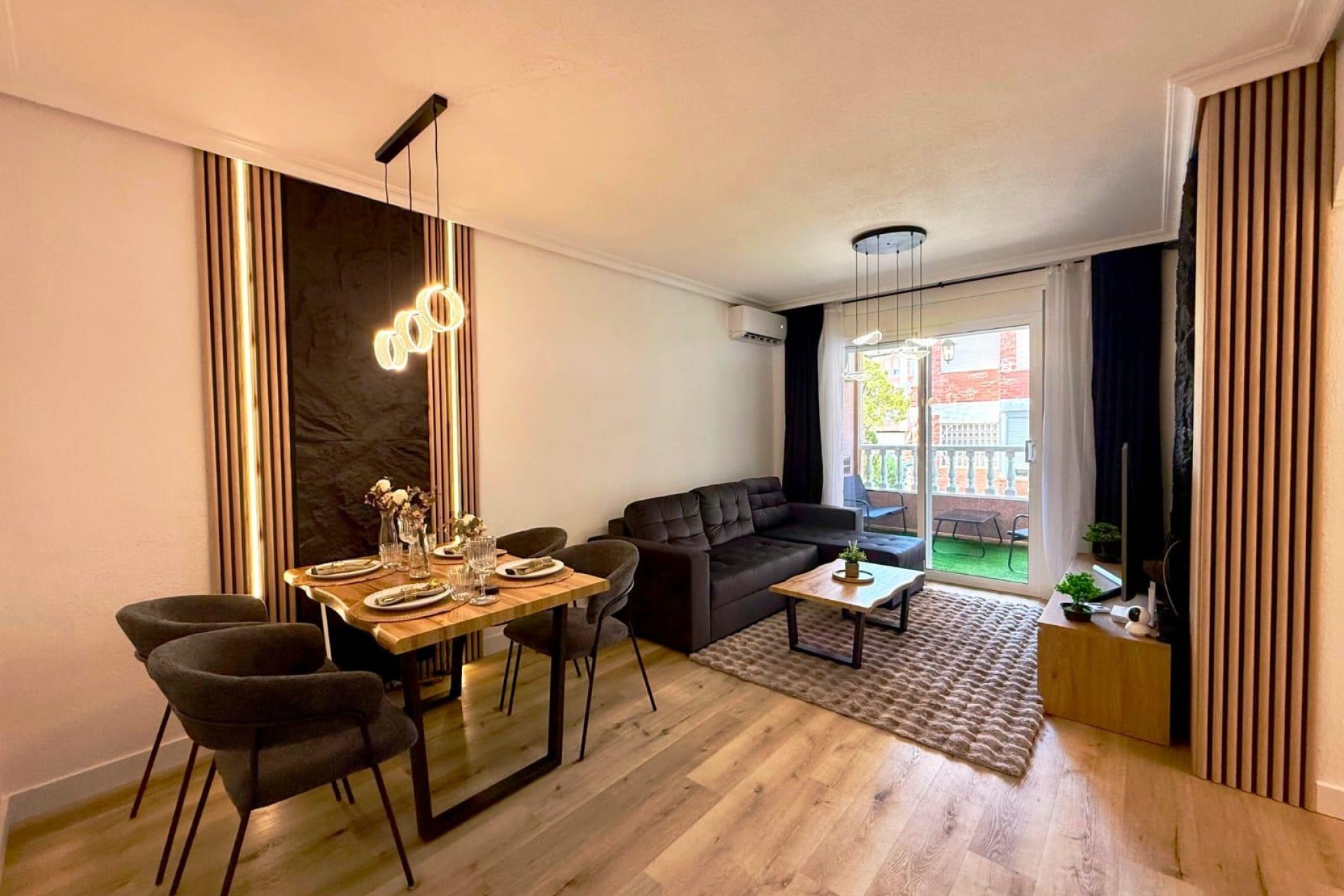 Brukt - Apartment -
Torrevieja - Playa del Cura