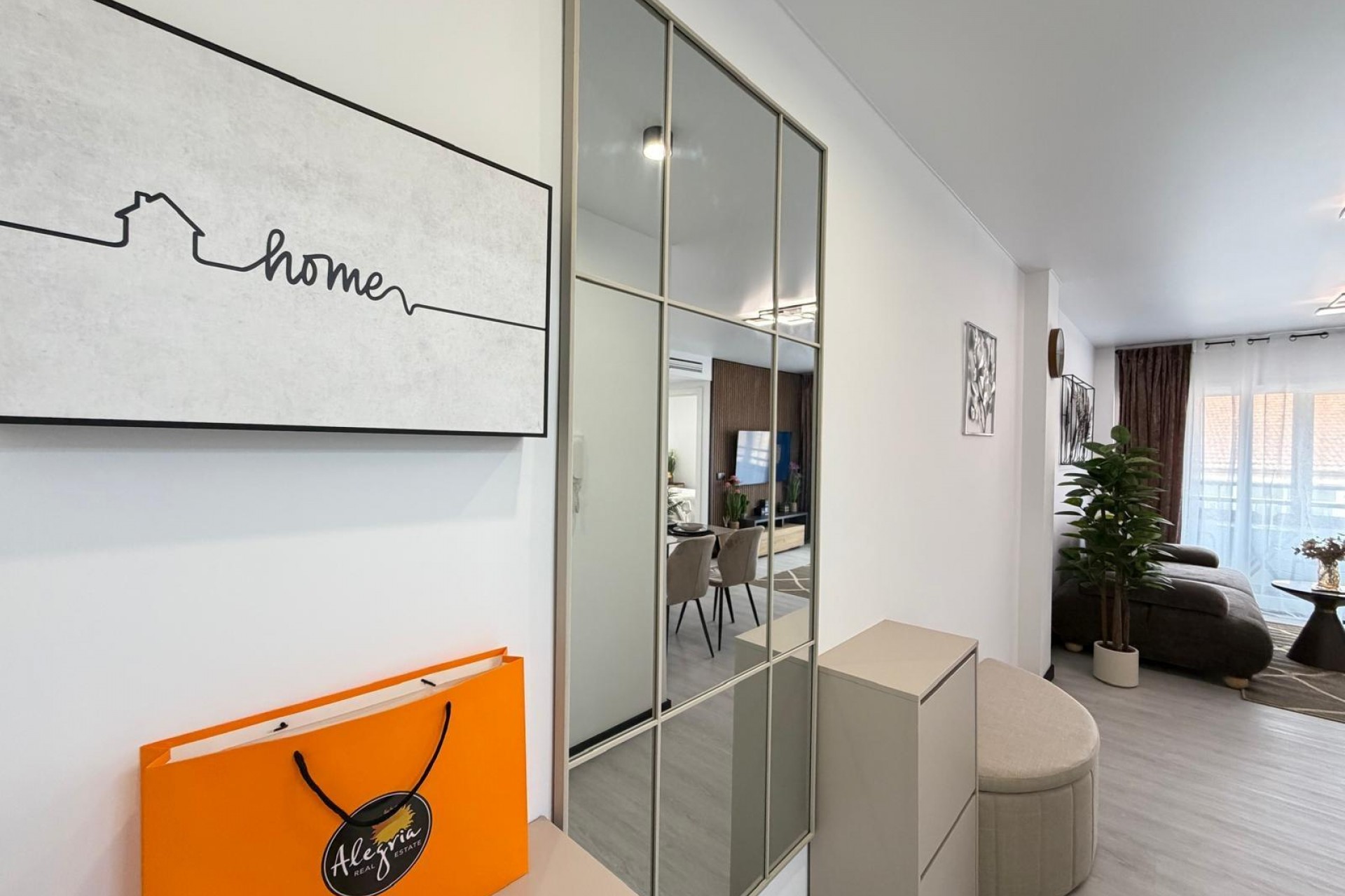 Brukt - Apartment -
Torrevieja - Playa del Cura