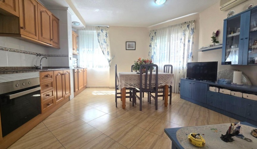 Brukt - Apartment -
Torrevieja - Playa del Cura
