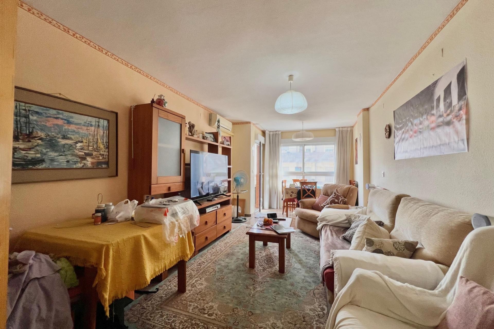 Brukt - Apartment -
Torrevieja - Puerto Deportivo