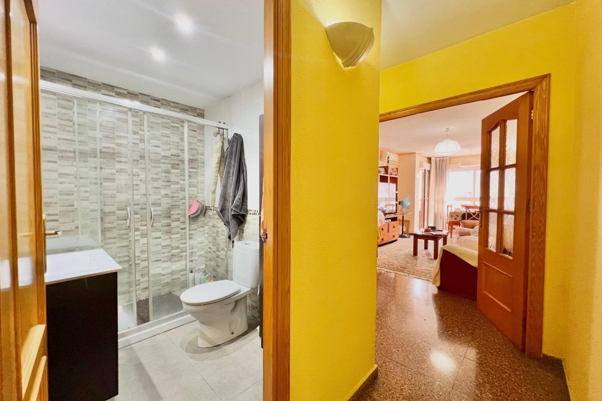 Brukt - Apartment -
Torrevieja - Puerto Deportivo
