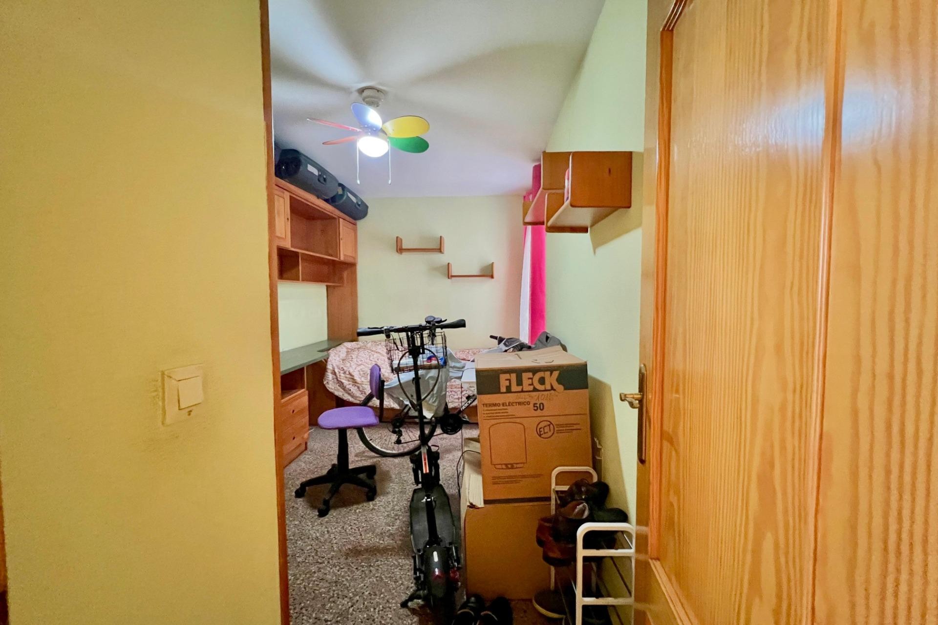 Brukt - Apartment -
Torrevieja - Puerto Deportivo