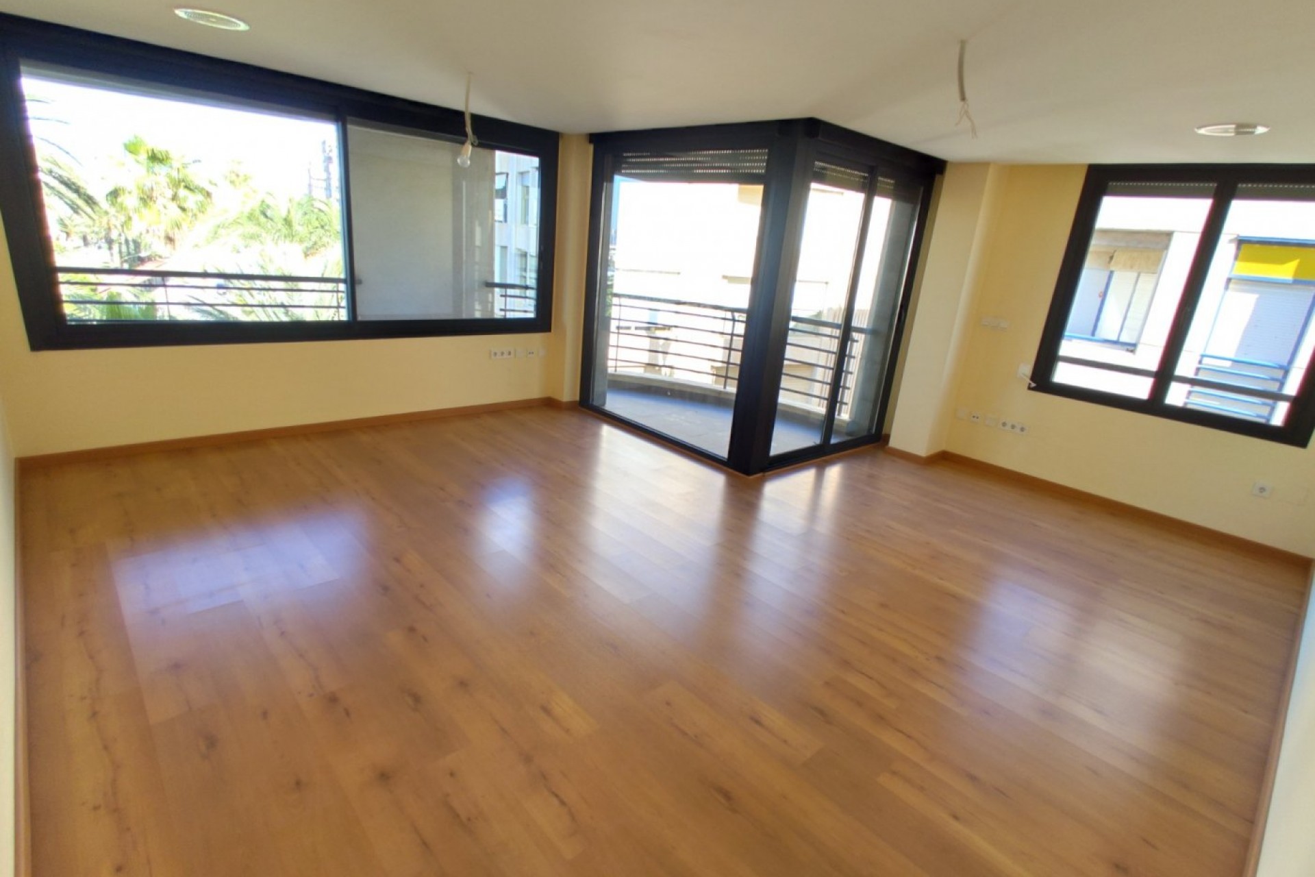 Brukt - Apartment -
Torrevieja - Puerto