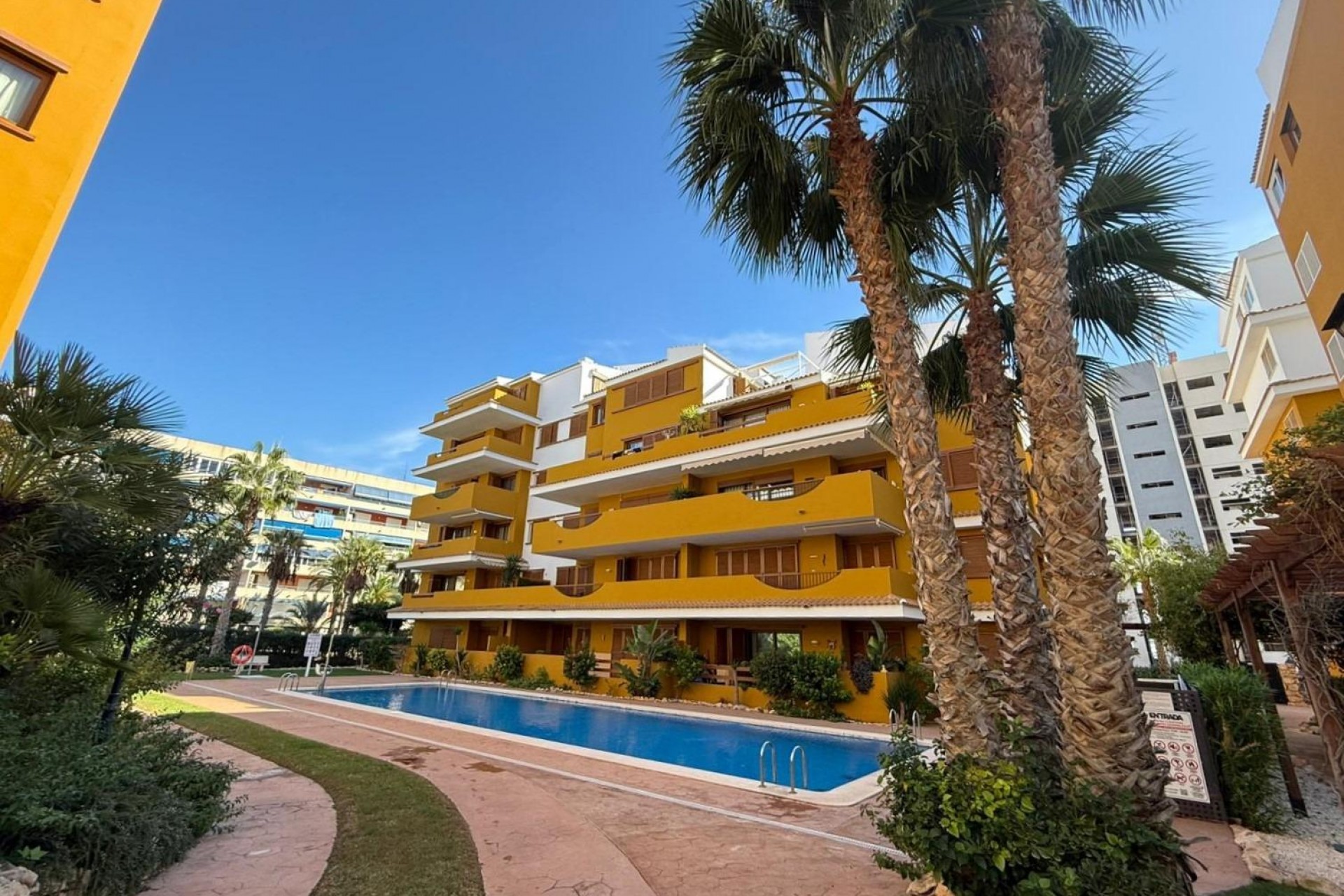 Brukt - Apartment -
Torrevieja - Punta Prima