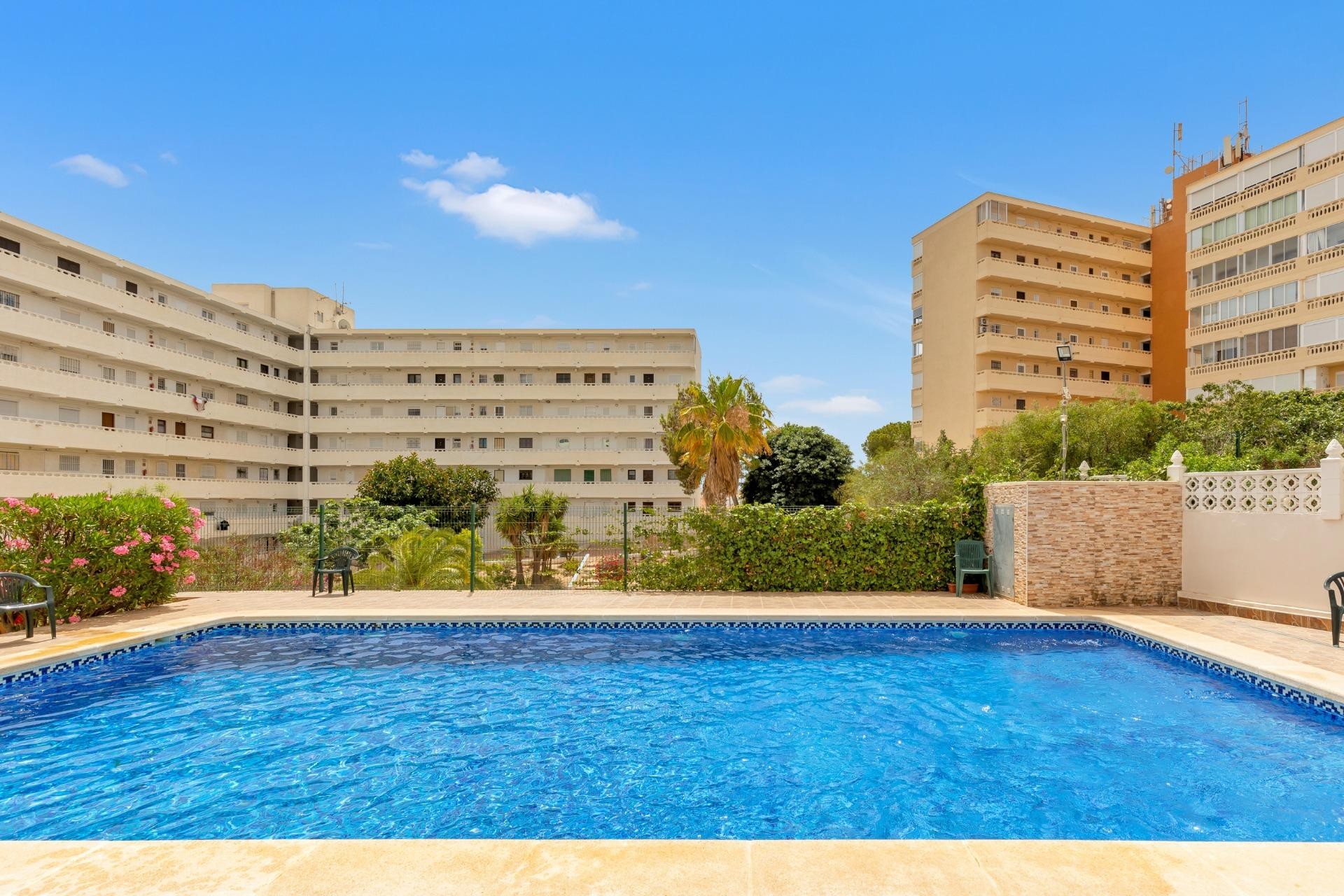 Brukt - Apartment -
Torrevieja - Torre La Mata