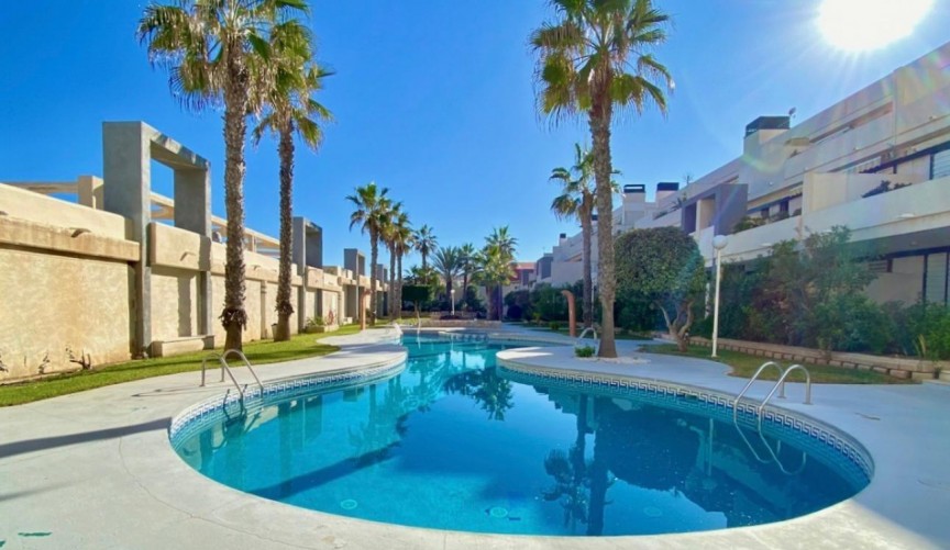 Brukt - Apartment -
Torrevieja - Torre La Mata