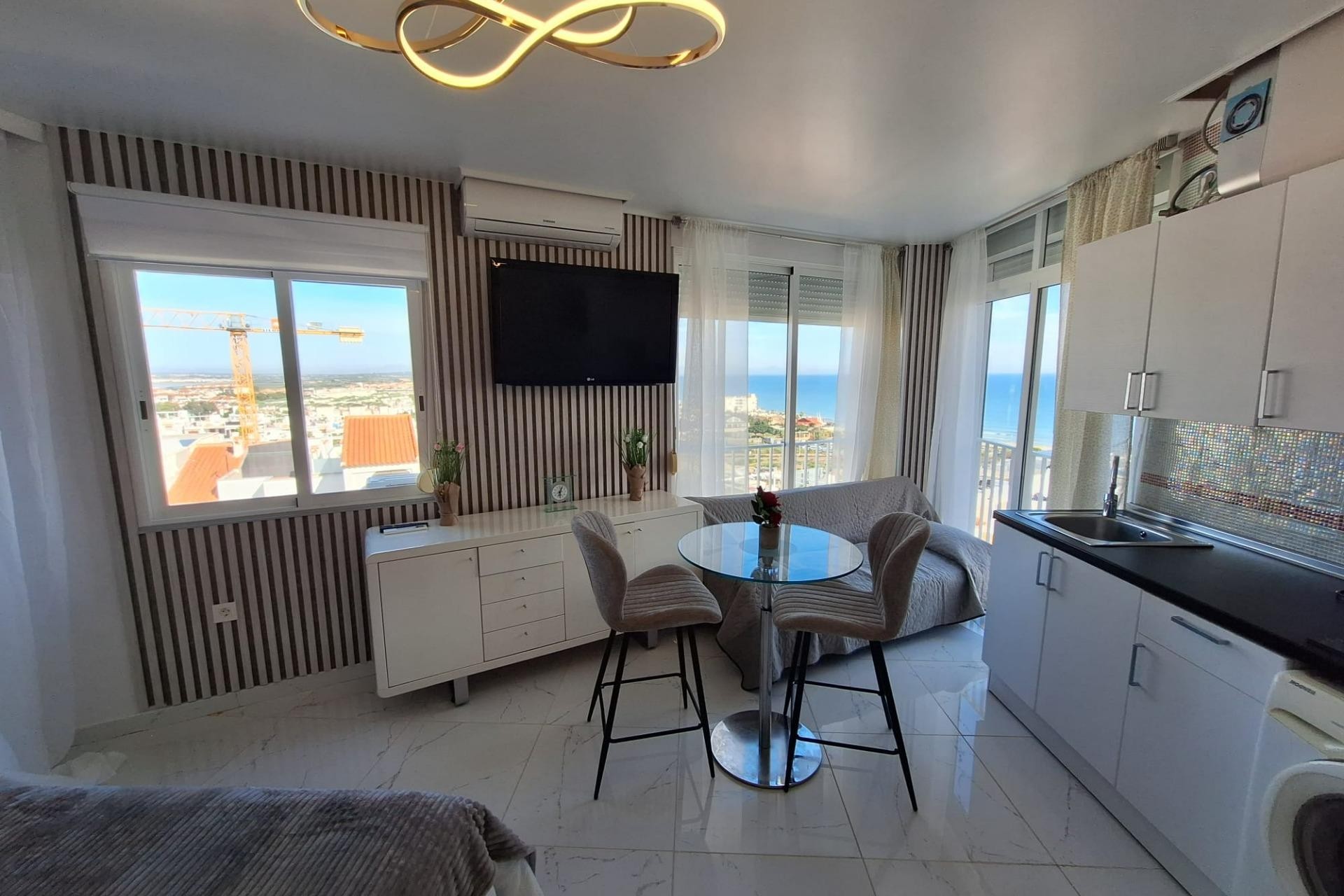 Brukt - Apartment -
Torrevieja - Torrejón