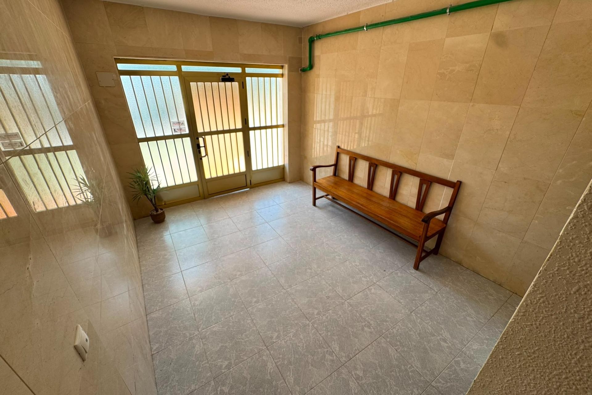 Brukt - Apartment -
Torrevieja - Zona Los Frutales